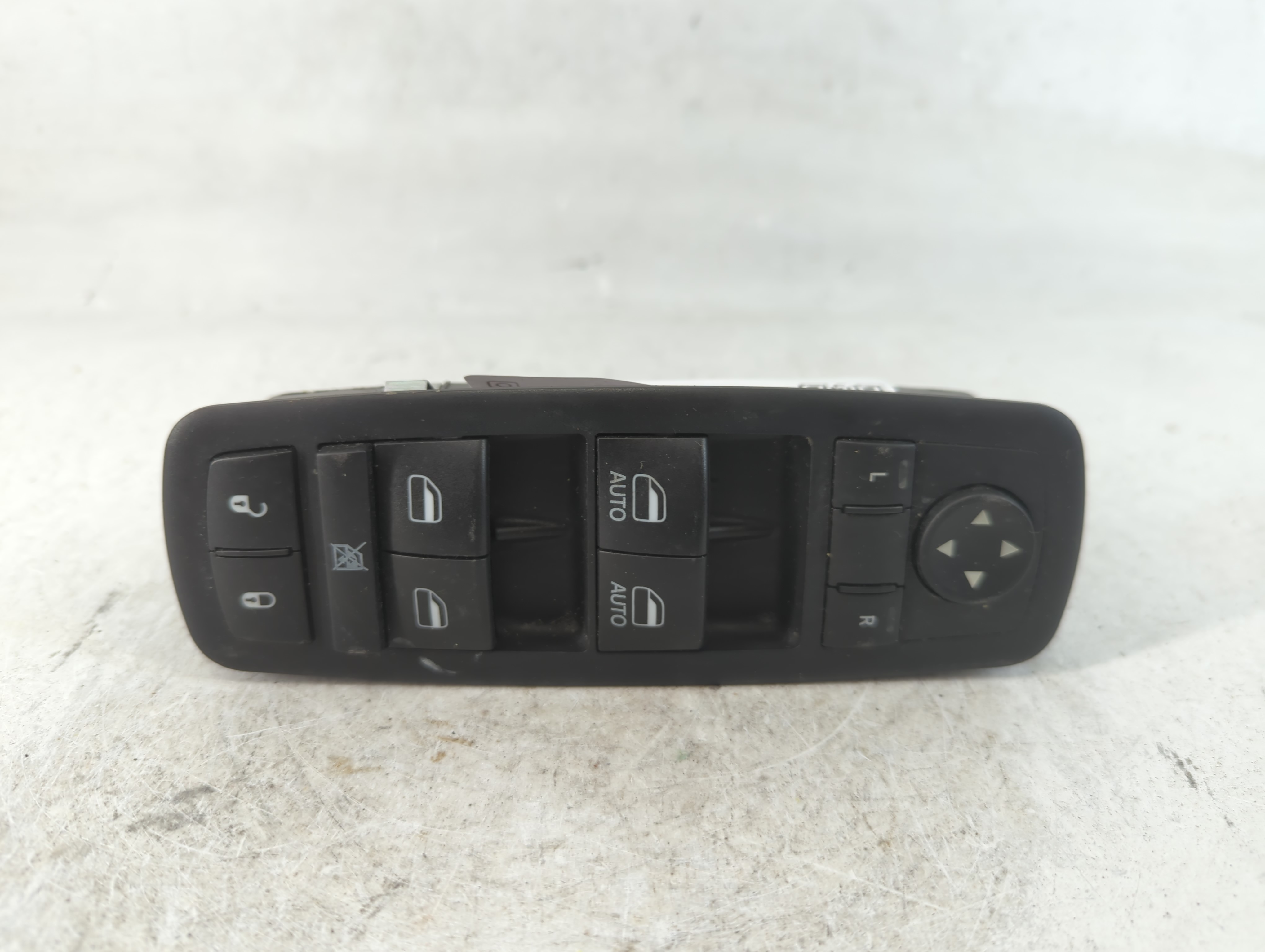 2015-2022 Jeep Cherokee Driver Left Door Master Power Window Switch 787233 - Oemusedautoparts1.com