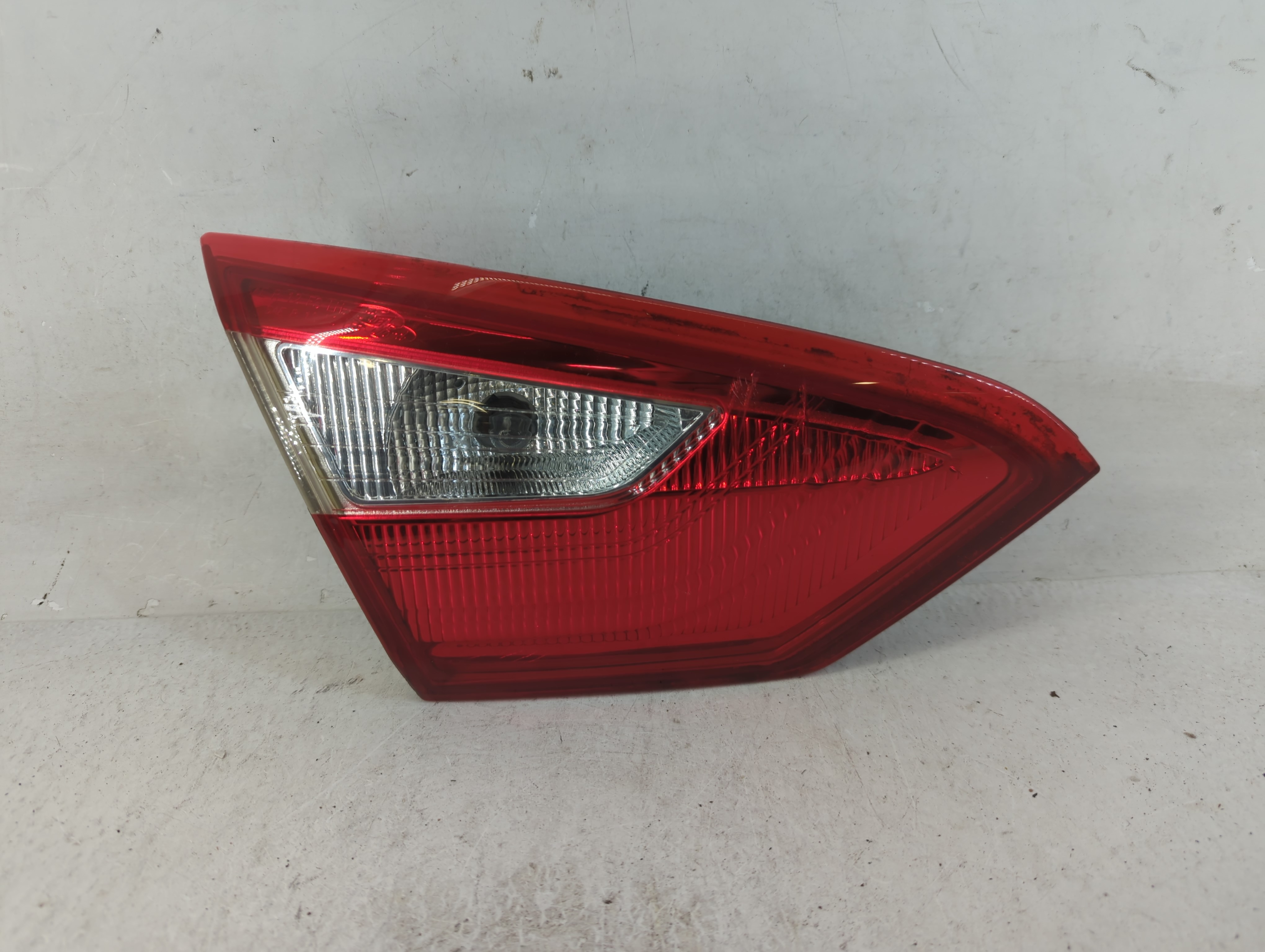 2012-2014 Ford Focus Driver Left Side Tail Light Taillight Oem 787252 - Oemusedautoparts1.com