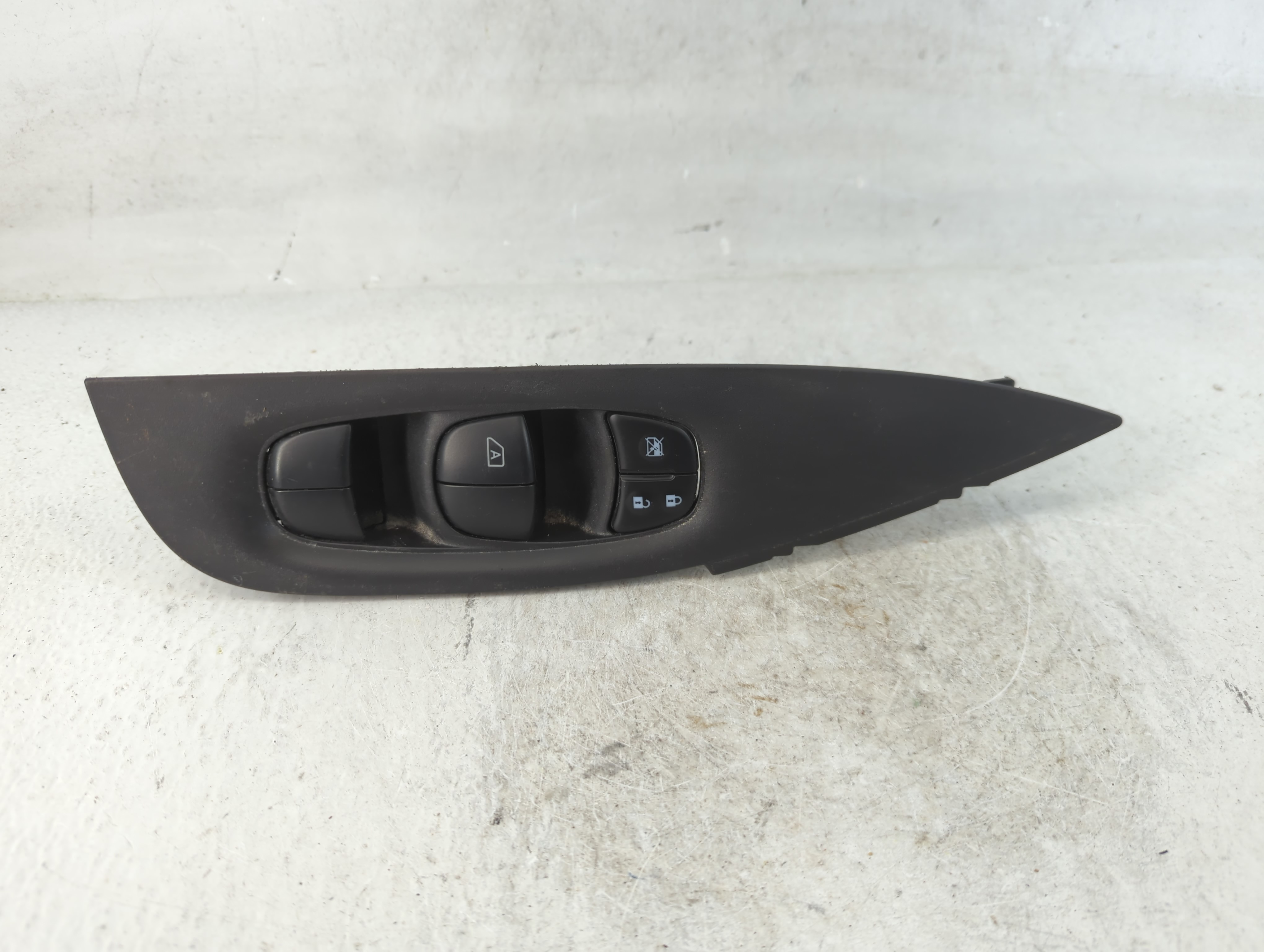 2017-2022 Nissan Rogue Sport Driver Left Door Master Power Window Switch 787298 - Oemusedautoparts1.com
