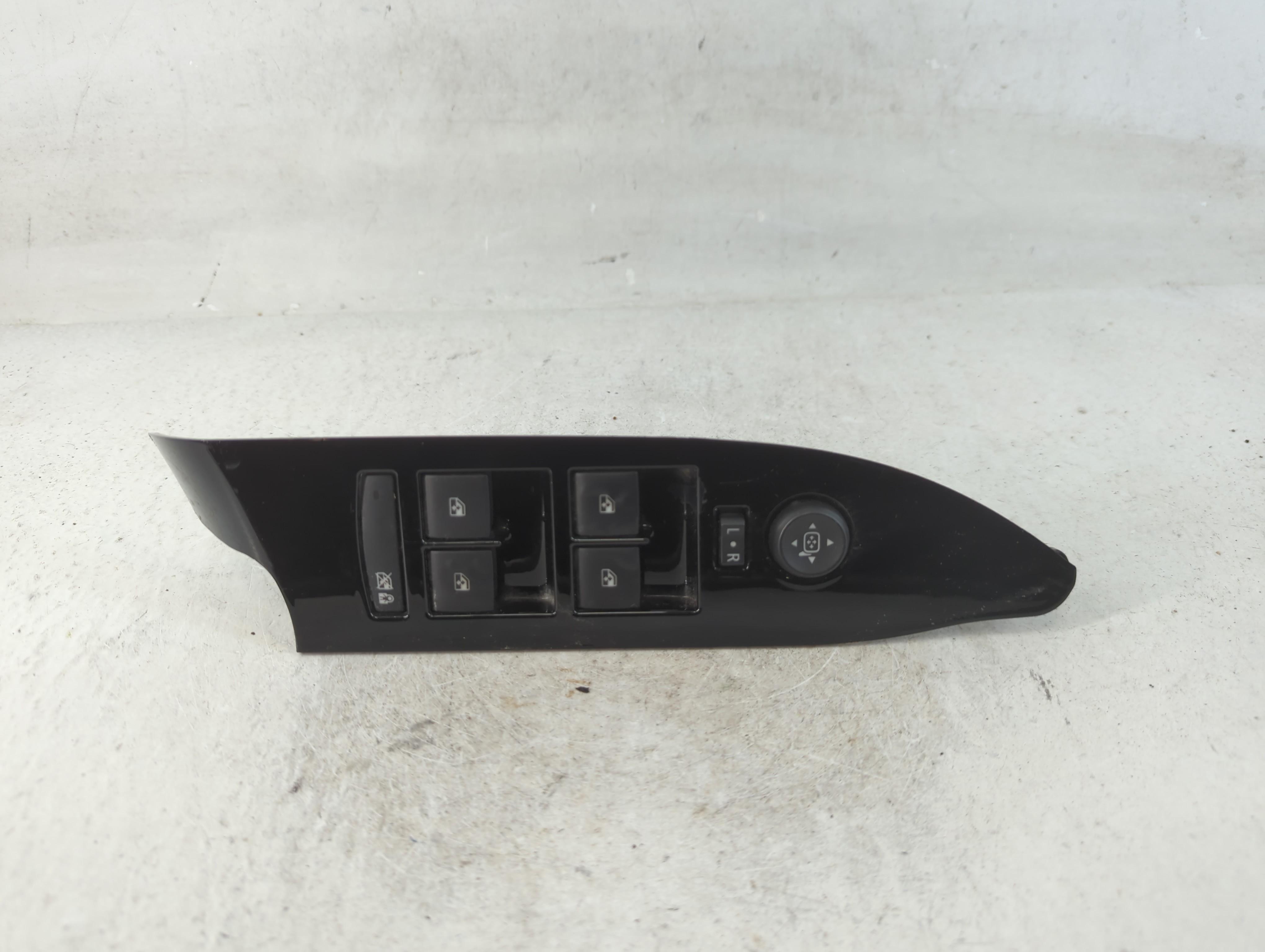 2013-2014 Cadillac Xts Driver Left Door Master Power Window Switch 787433 - Oemusedautoparts1.com