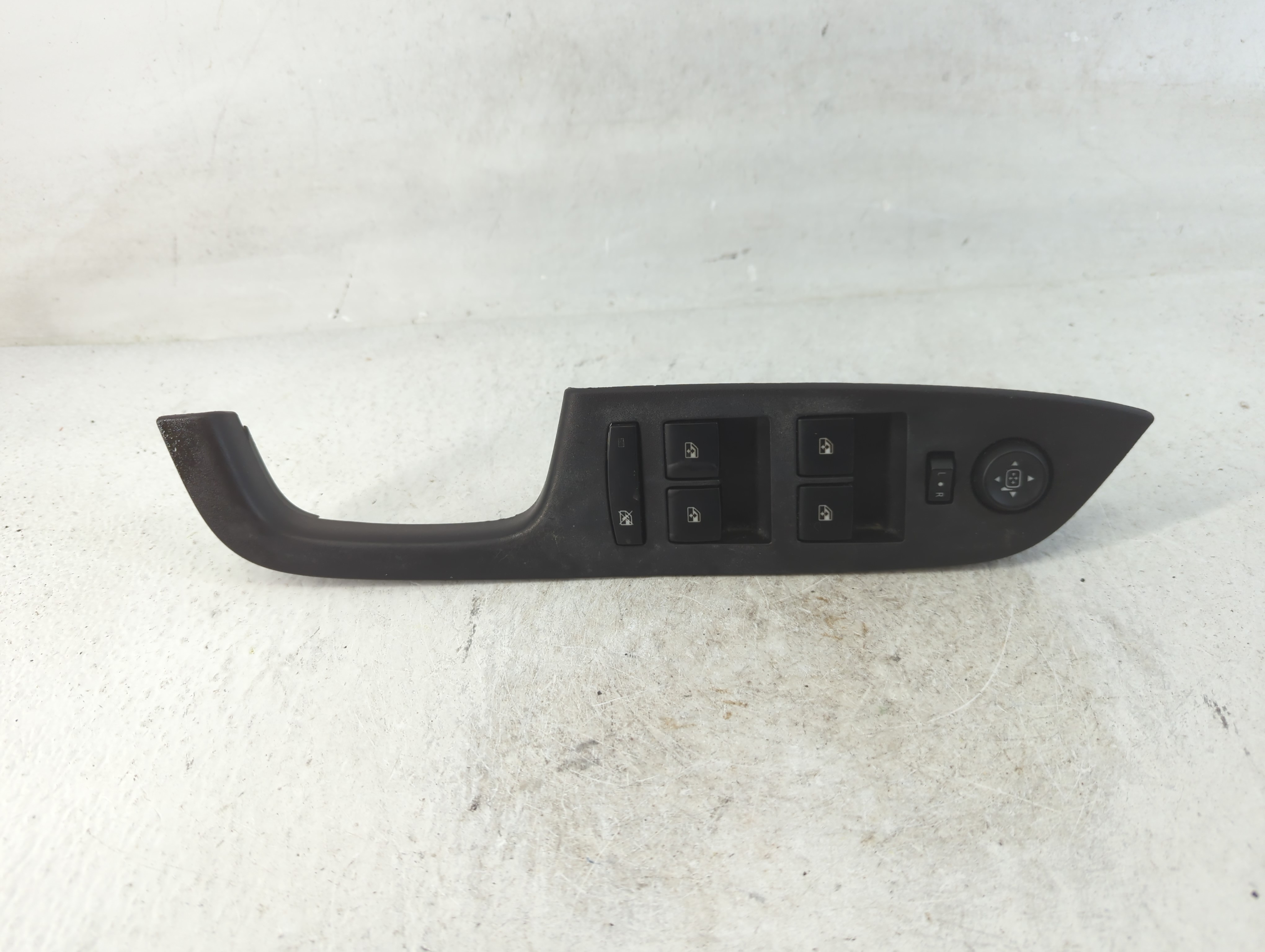 2010-2017 Chevrolet Equinox Driver Left Door Master Power Window Switch 787466 - Oemusedautoparts1.com