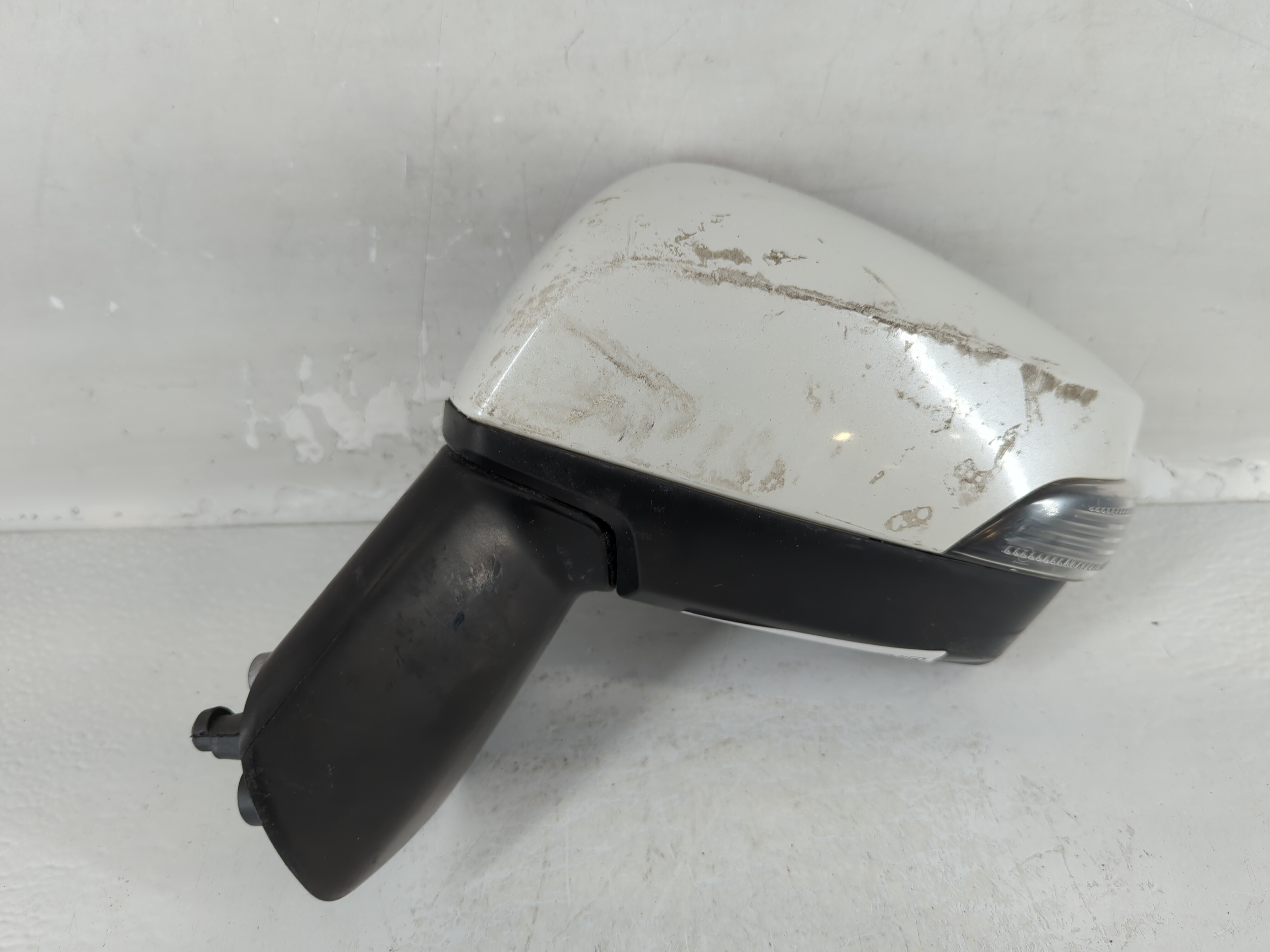 Picture of Subaru Xv Driver Left Side View Power Door Mirror White 787481
