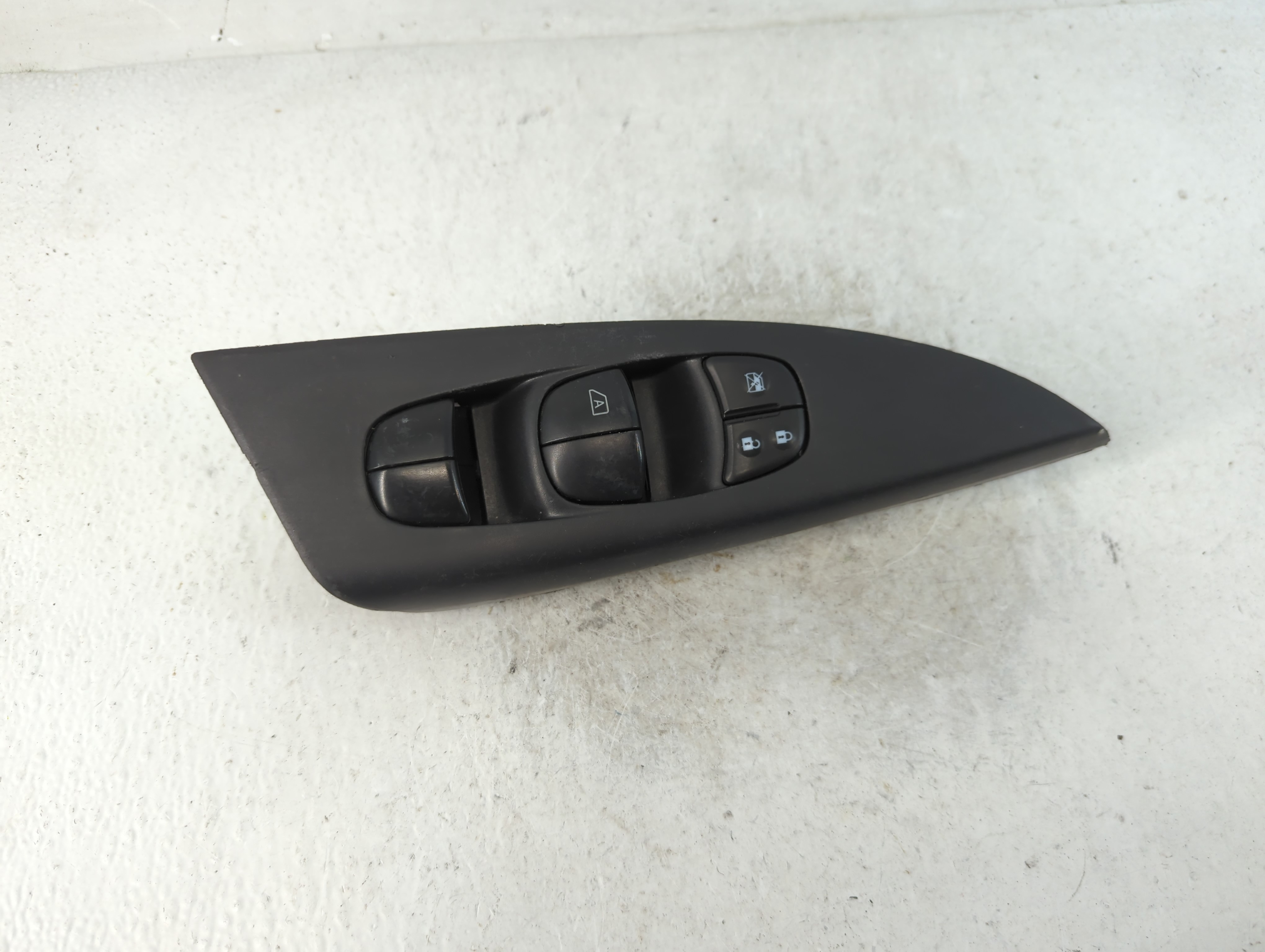 2013-2019 Nissan Sentra Driver Left Door Master Power Window Switch 787521 - Oemusedautoparts1.com
