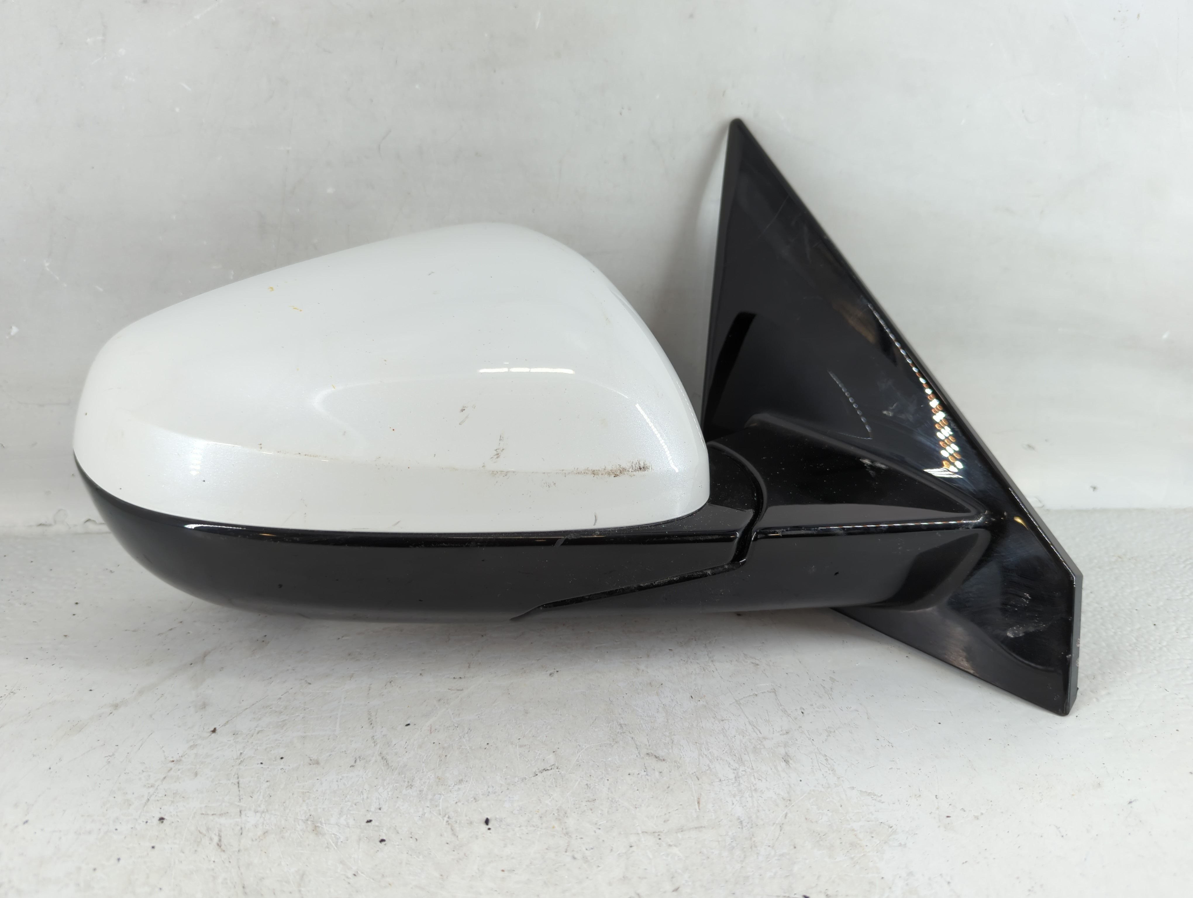 2025 Chevrolet Trailblazer Passenger Right Side View Power Door Mirror 787660 - Oemusedautoparts1.com