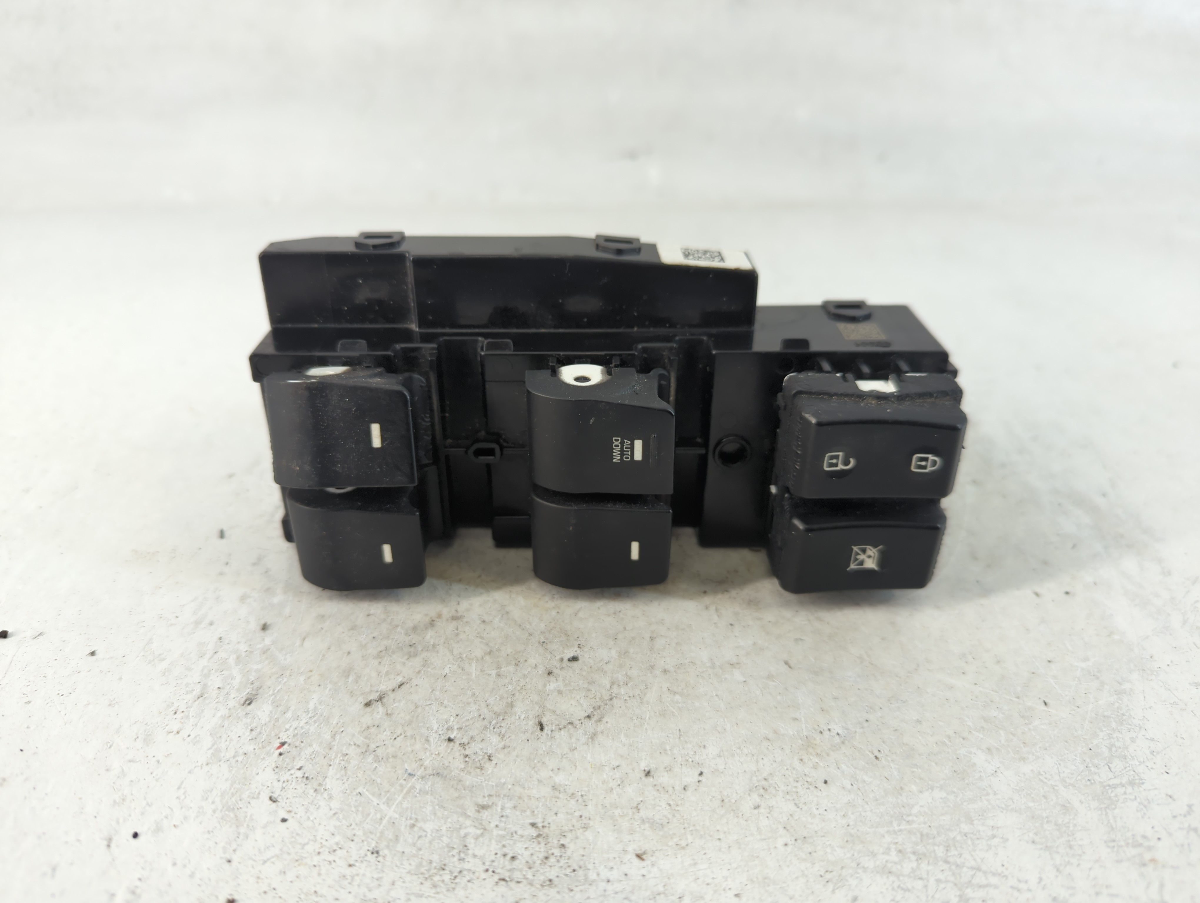 2017-2020 Hyundai Elantra Driver Left Door Master Power Window Switch 787705 - Oemusedautoparts1.com