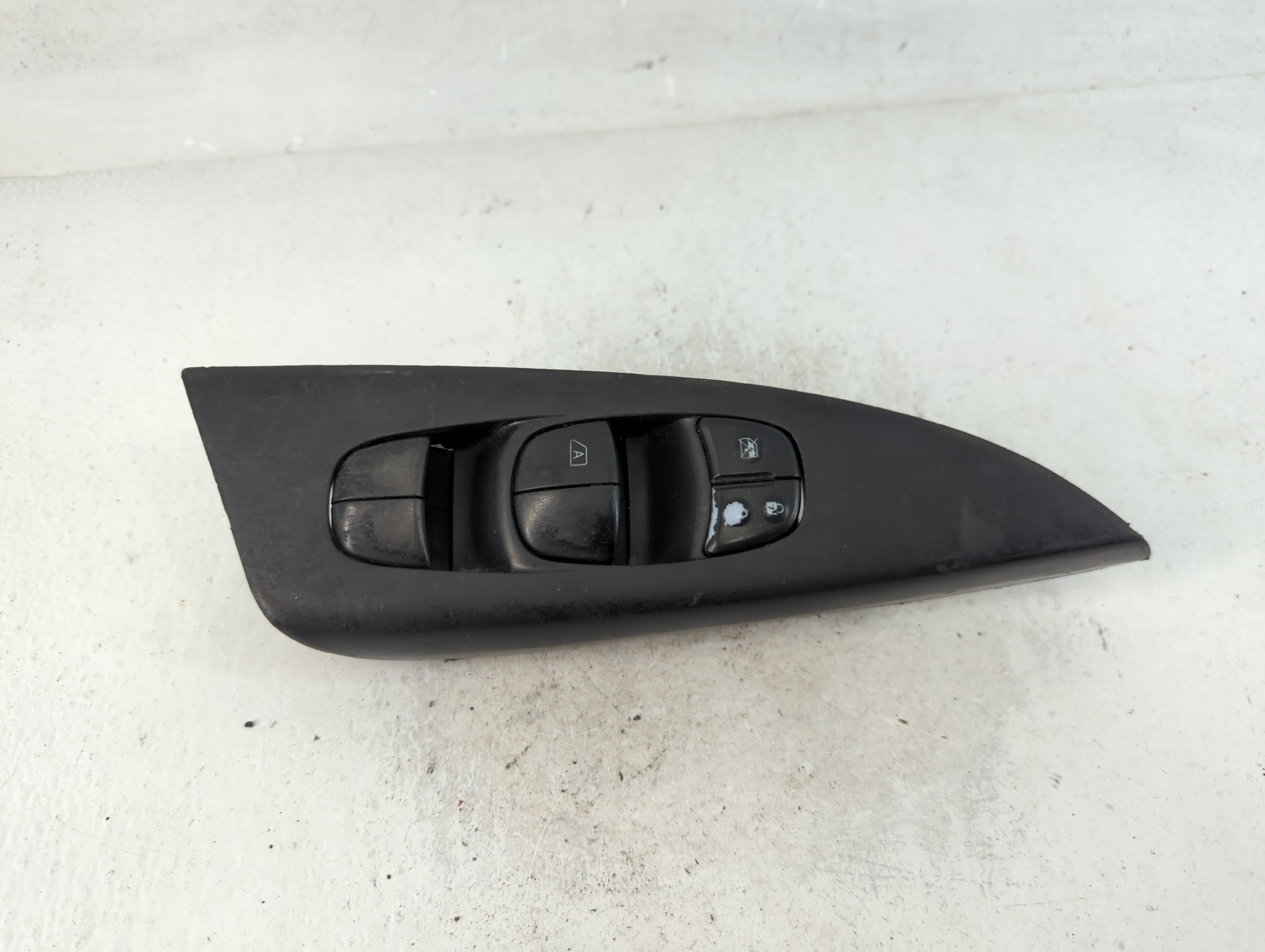 2013-2019 Nissan Sentra Driver Left Door Master Power Window Switch 787708 - Oemusedautoparts1.com