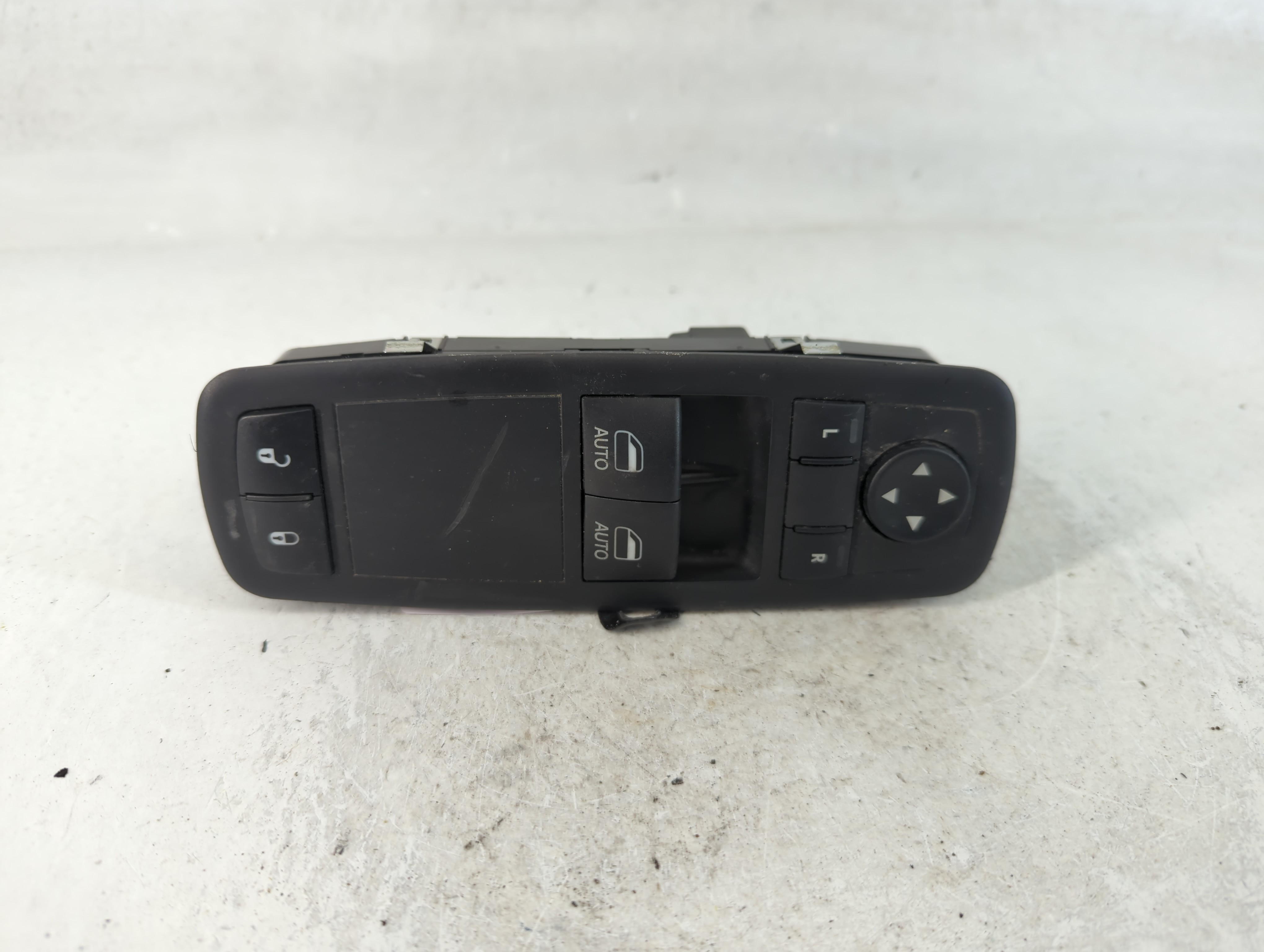 Picture of Dodge Ram 1500 Driver Left Door Master Power Window Switch P68148893ab 787721