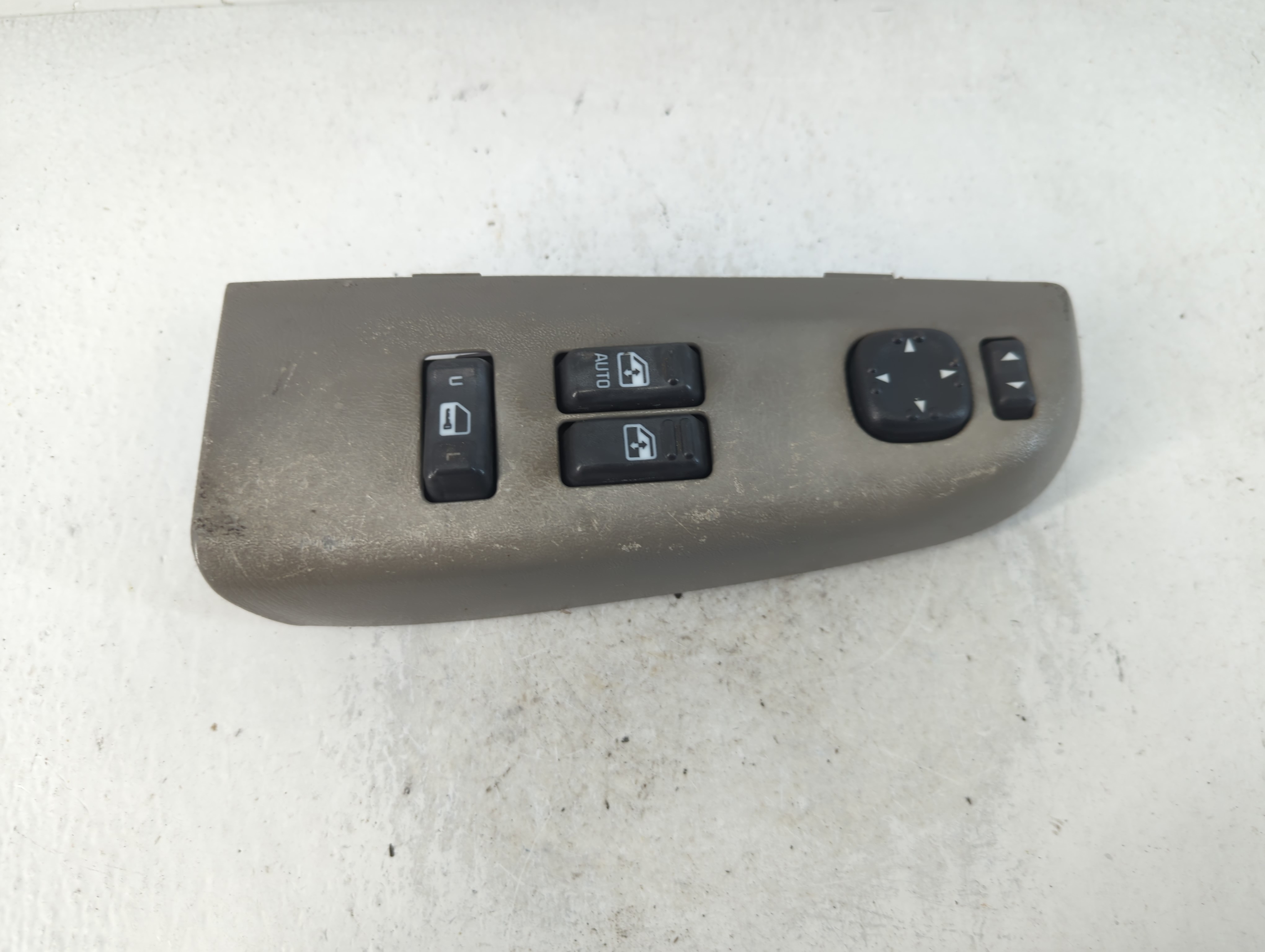 2000 Chevrolet Silverado 1500 Driver Left Door Master Power Window Switch 787884 - Oemusedautoparts1.com