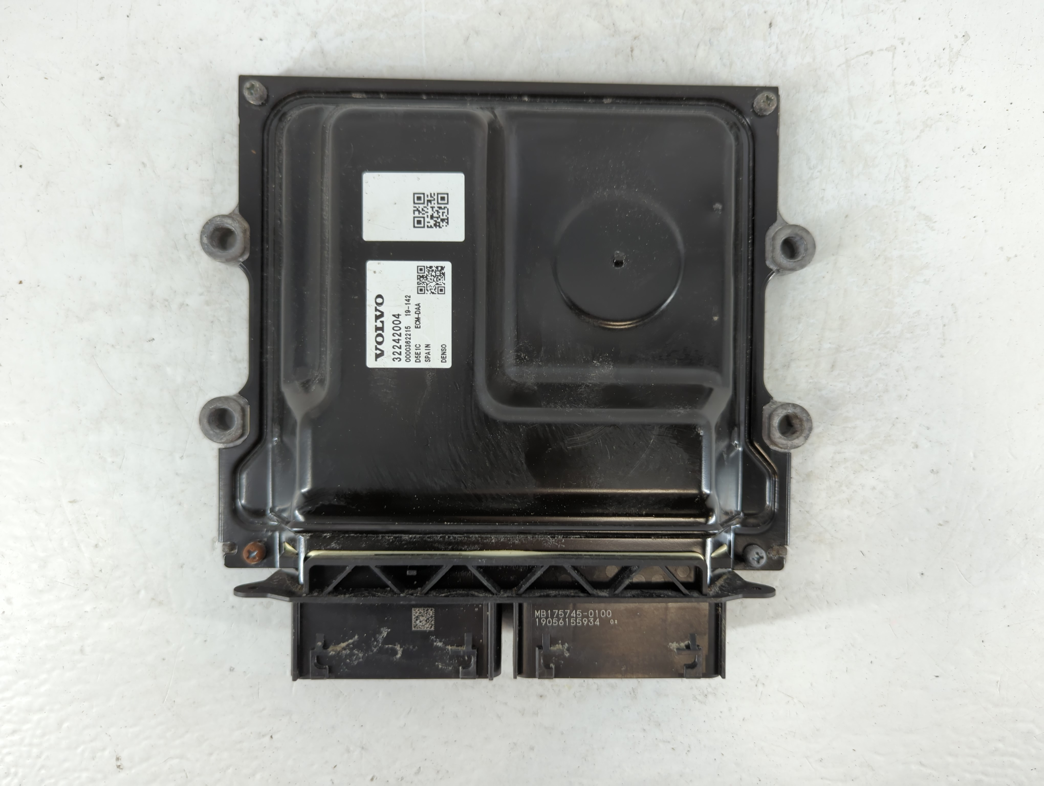 Picture of 2018-2019 Volvo Xc60 Engine Control Computer Ecu Pcm Ecm Pcu Oem 32242004 787917