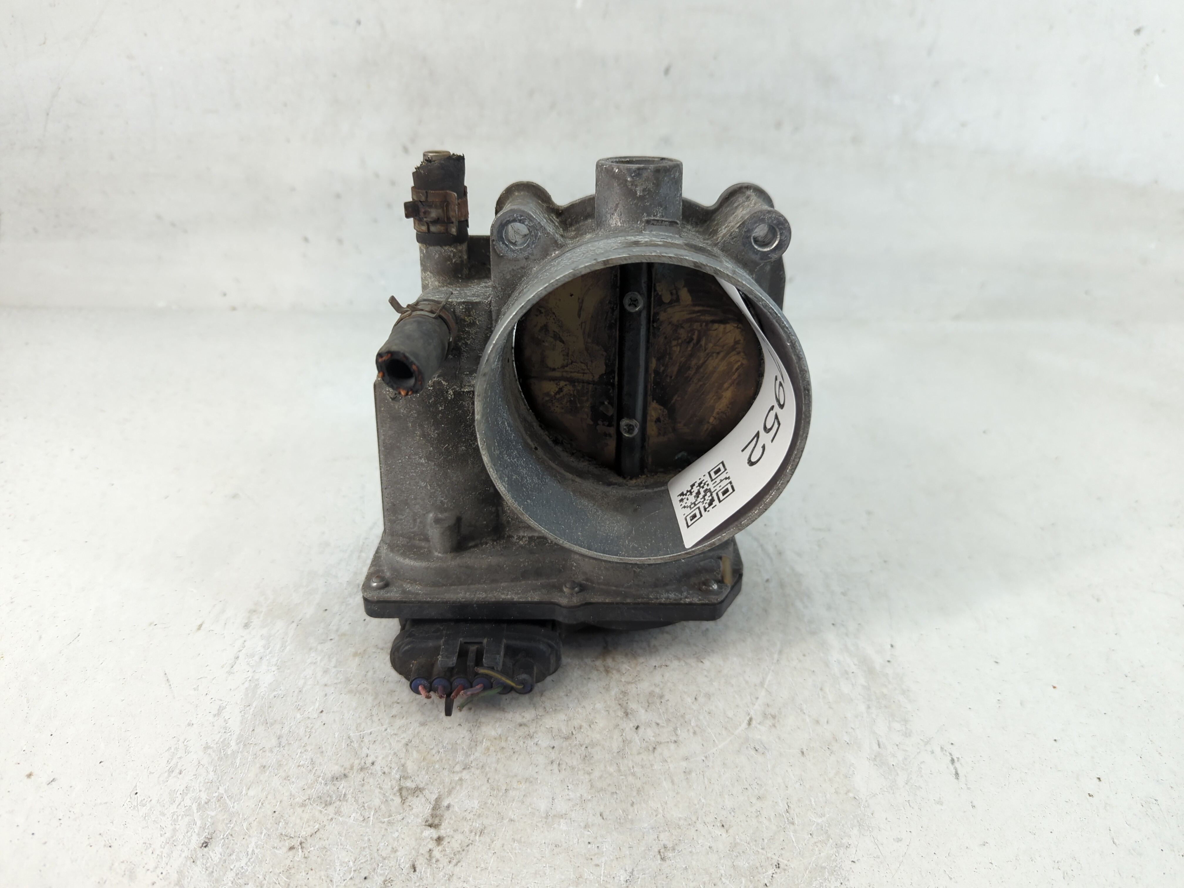 2005-2009 Toyota Sequoia Throttle Body 787952 - Oemusedautoparts1.com