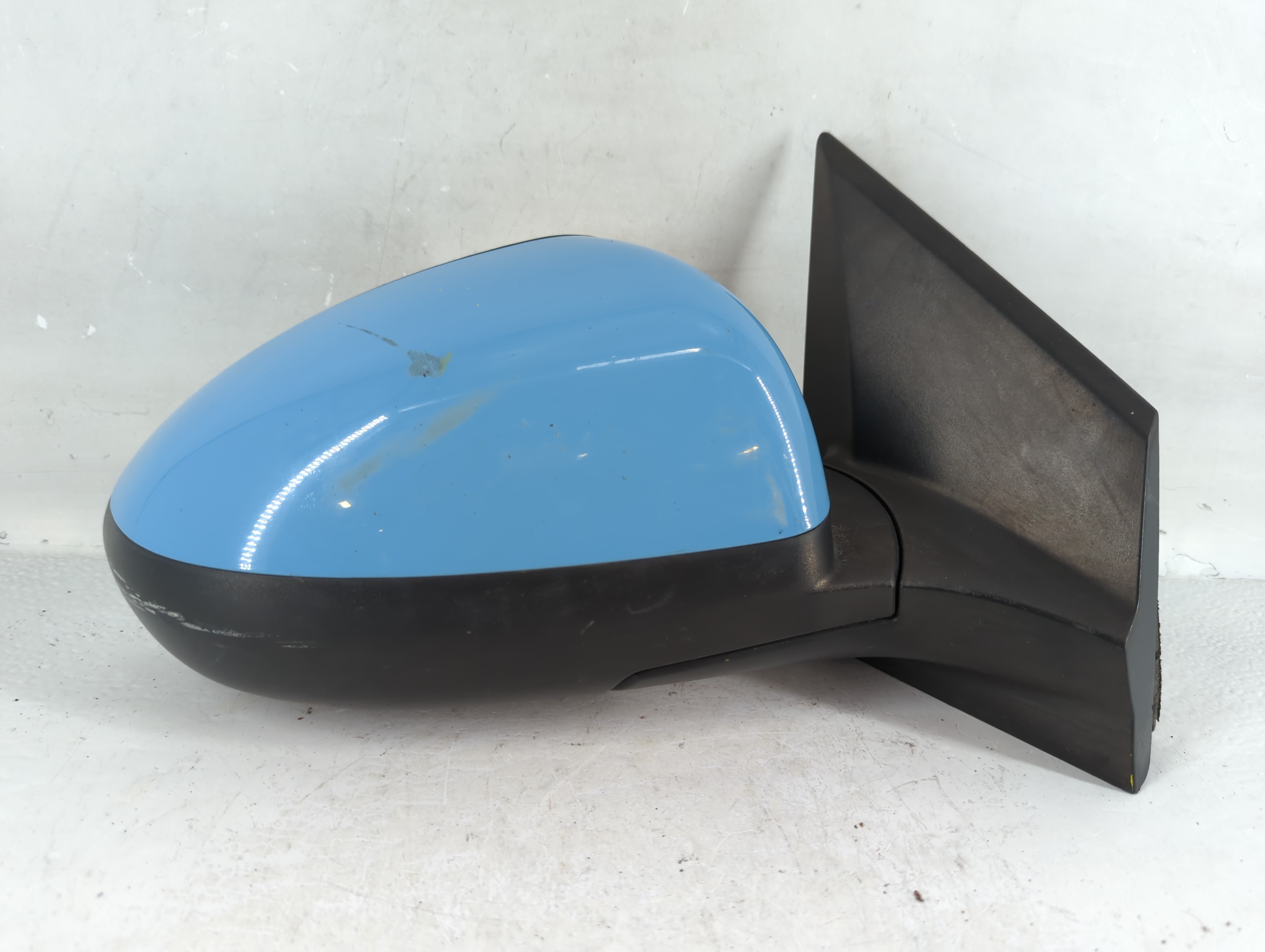 2013-2014 Chevrolet Sonic Passenger Right Side View Power Door Mirror 787957 - Oemusedautoparts1.com