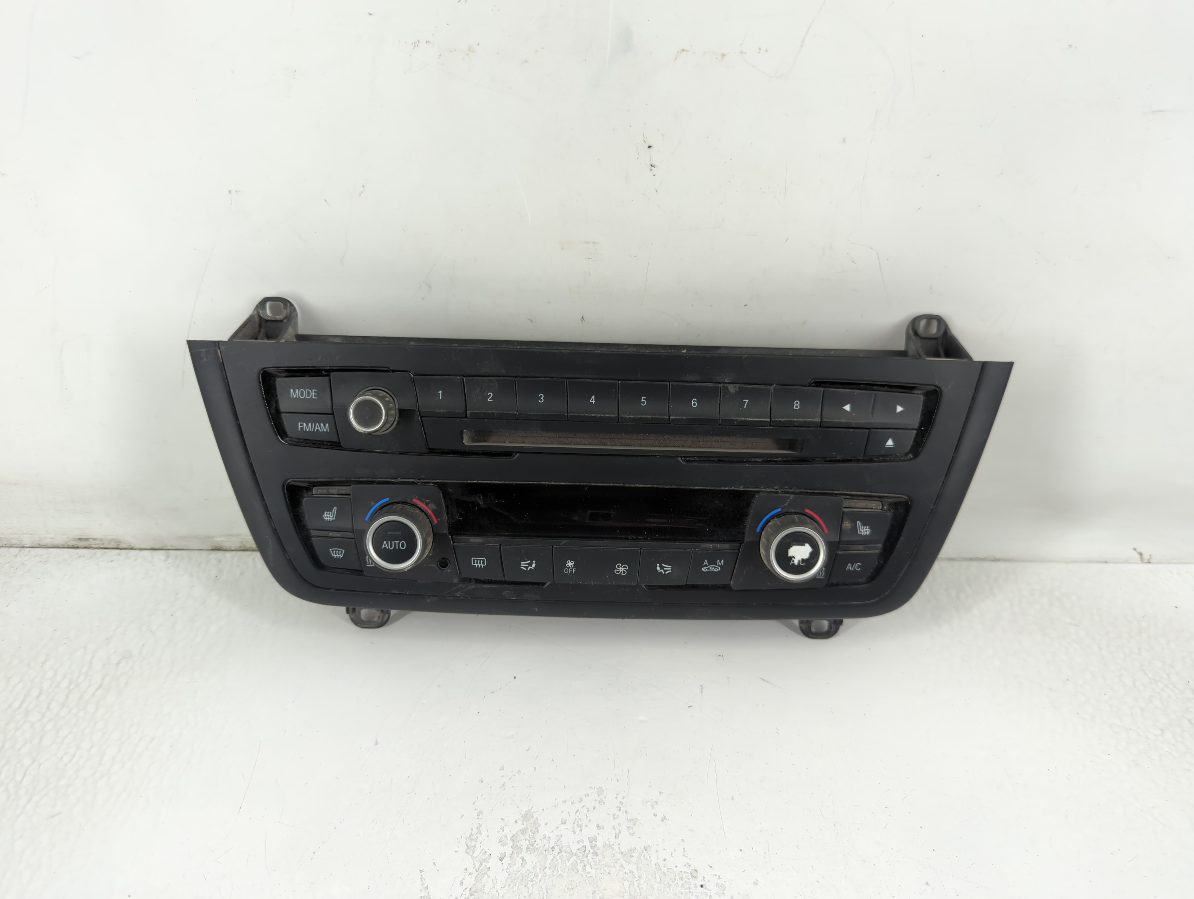 2012-2018 Bmw 320i Am Fm Cd Player Radio Receiver 787987 - Oemusedautoparts1.com
