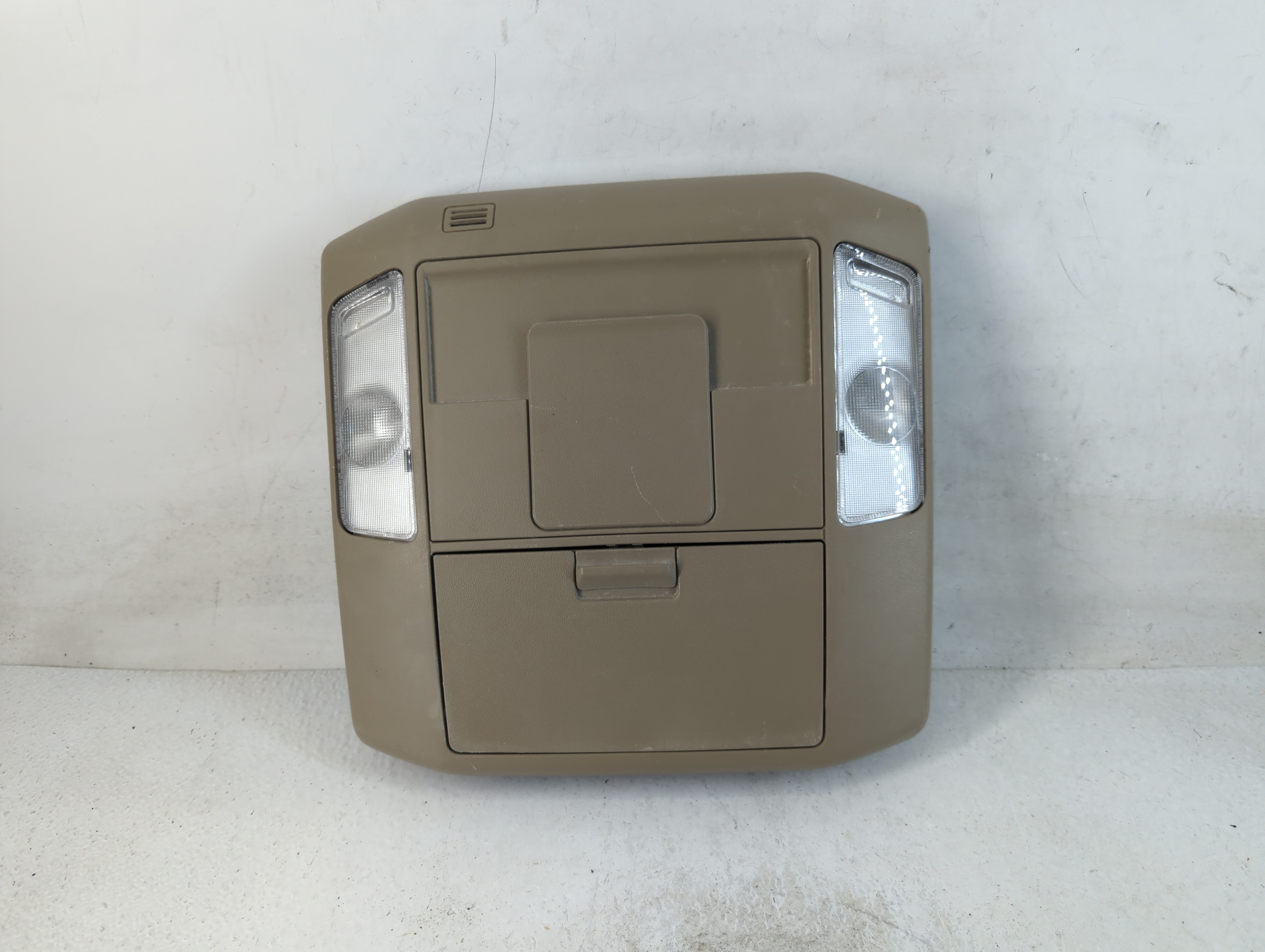 2016 Toyota Tundra Overhead Roof Console 788007 - Oemusedautoparts1.com
