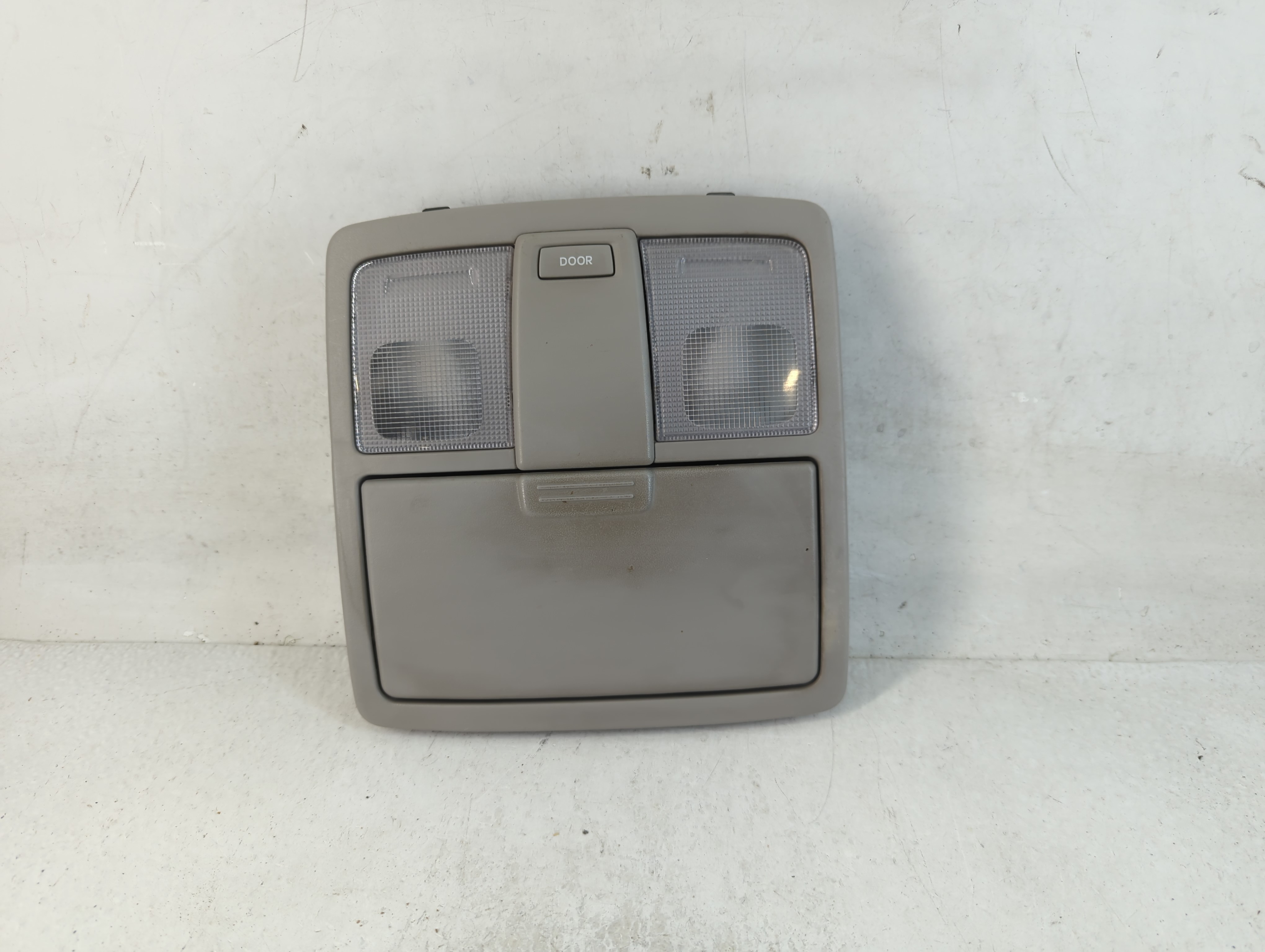 2016 Kia Sportage Overhead Roof Console 788013 - Oemusedautoparts1.com