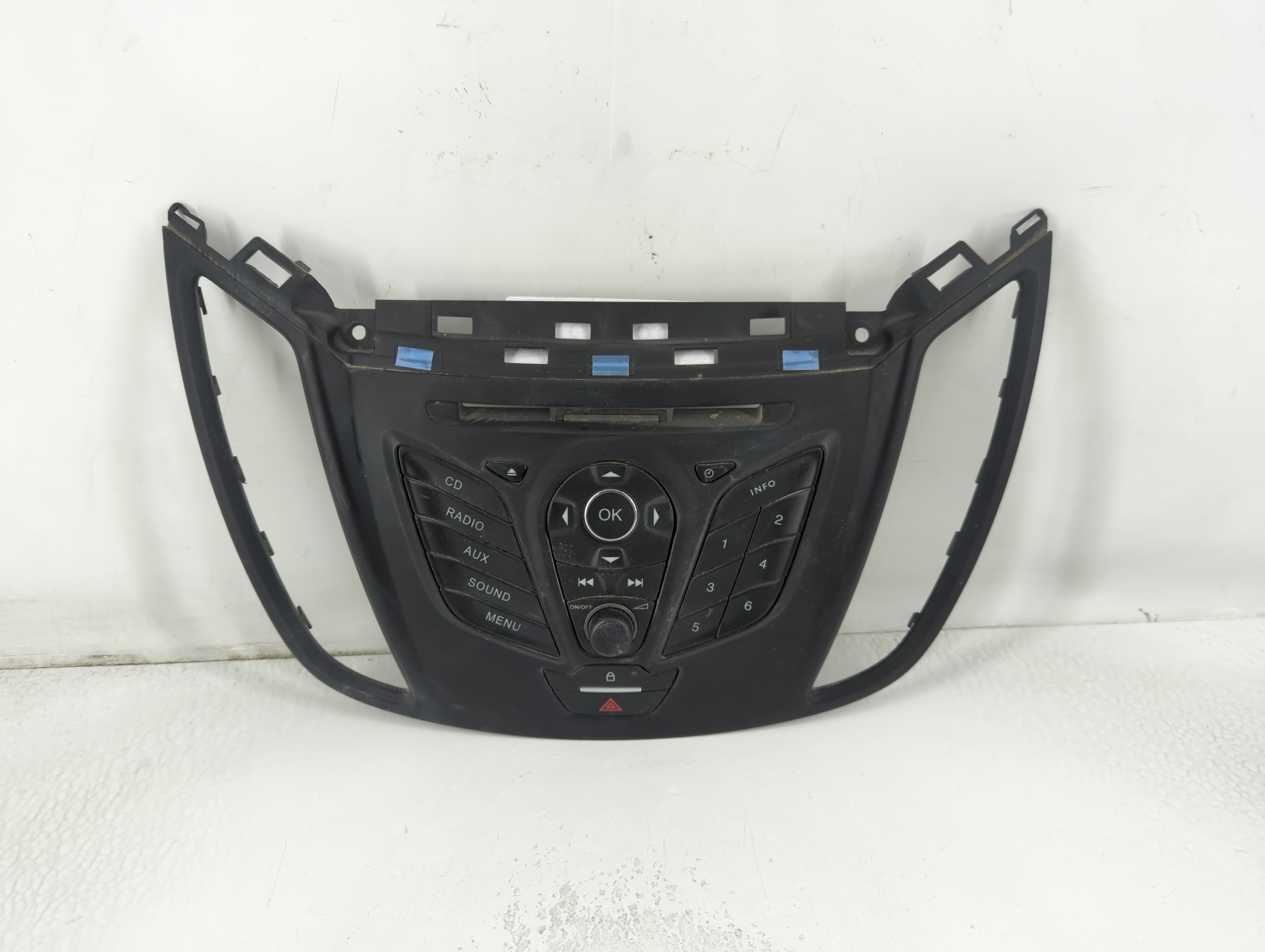 2013-2013 Ford Escape Am Fm Cd Player Radio Receiver 788023 - Oemusedautoparts1.com