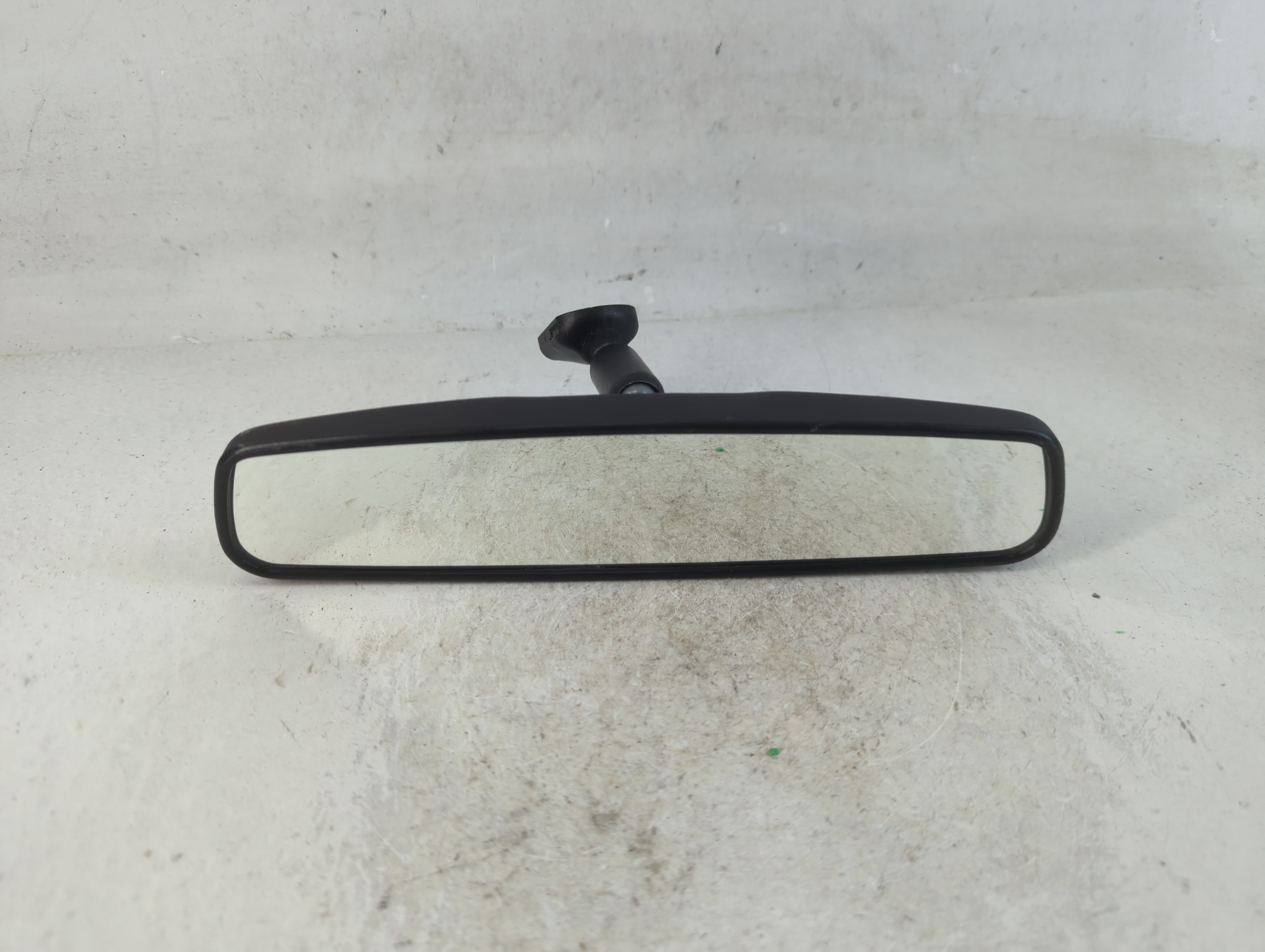 2011-2015 Kia Sorento Rear View Mirror Oem 788079 - Oemusedautoparts1.com