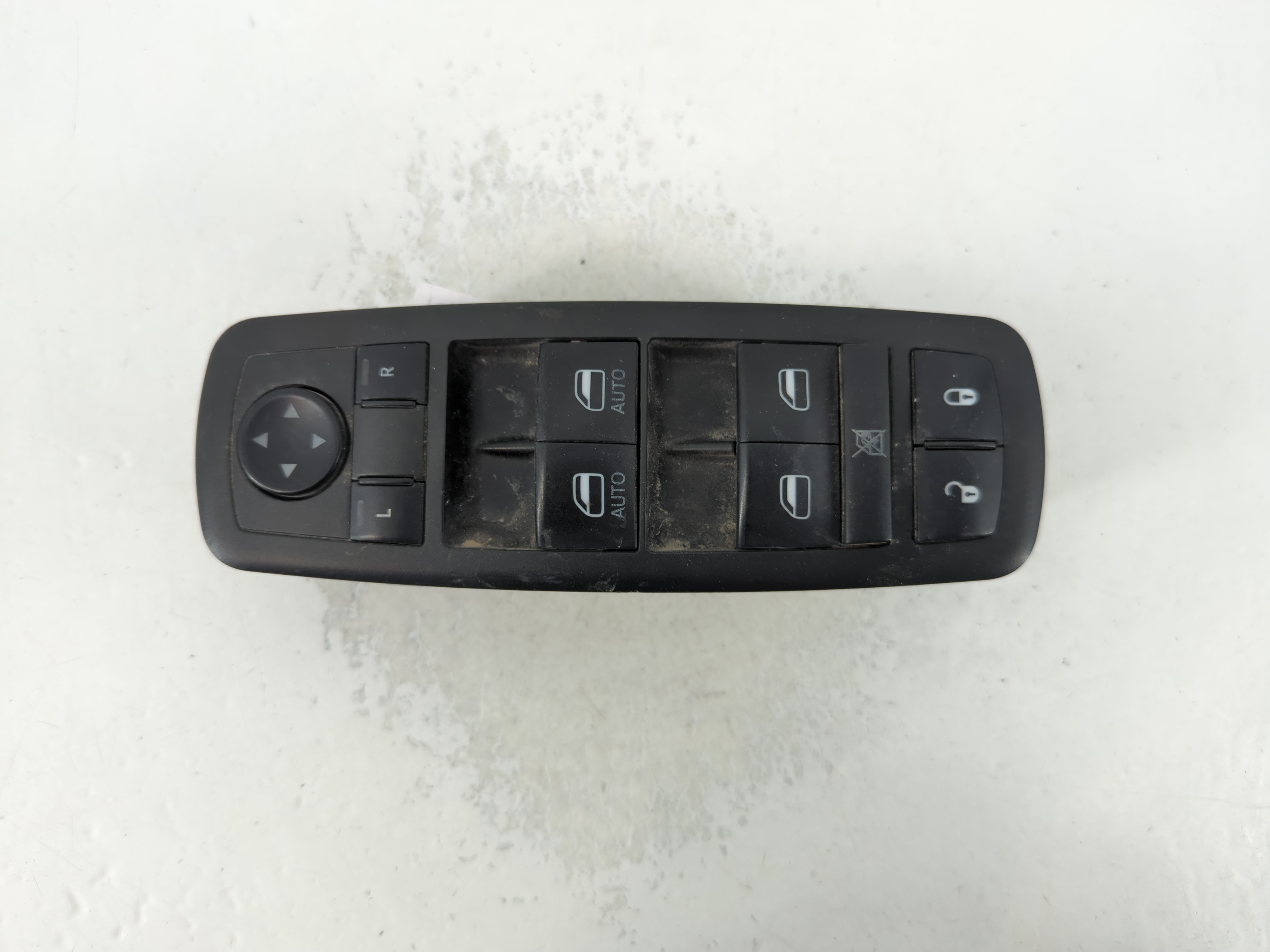 Picture of Dodge Caravan Driver Left Door Master Power Window Switch 68110871aa 788136