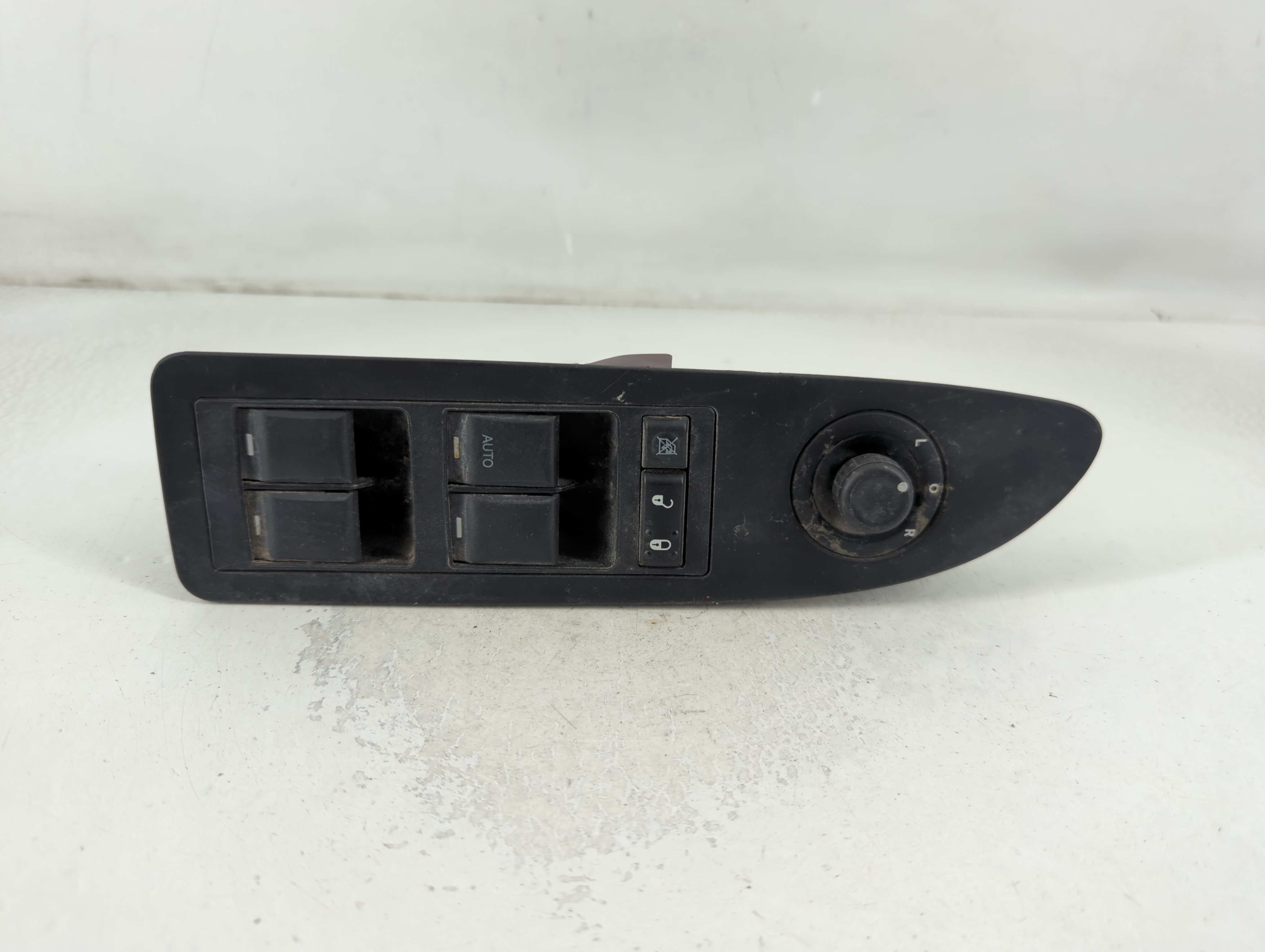 2011-2014 Chrysler 200 Driver Left Door Master Power Window Switch 788137 - Oemusedautoparts1.com