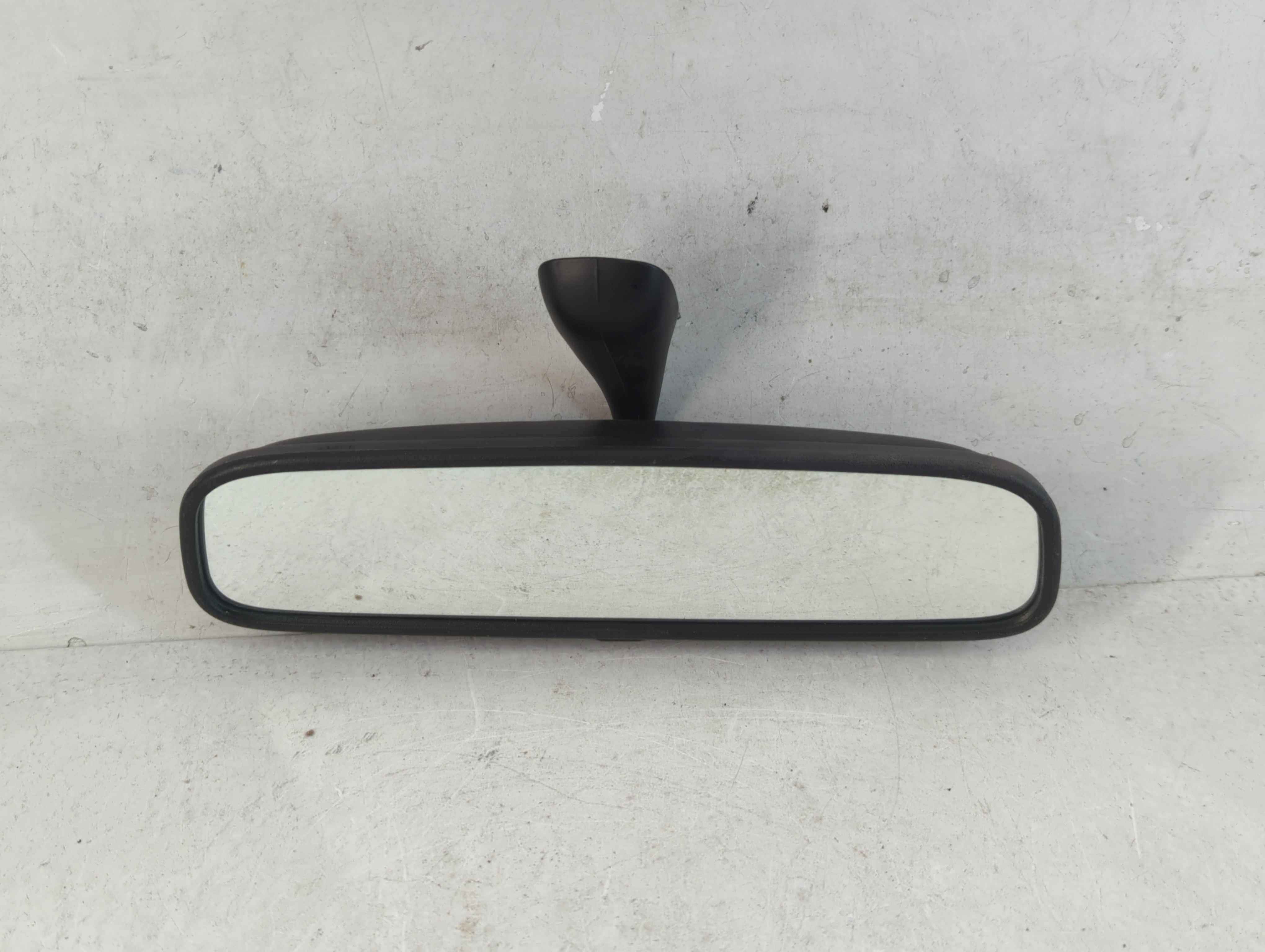 2009-2016 Hyundai Genesis Rear View Mirror Oem 788190 - Oemusedautoparts1.com