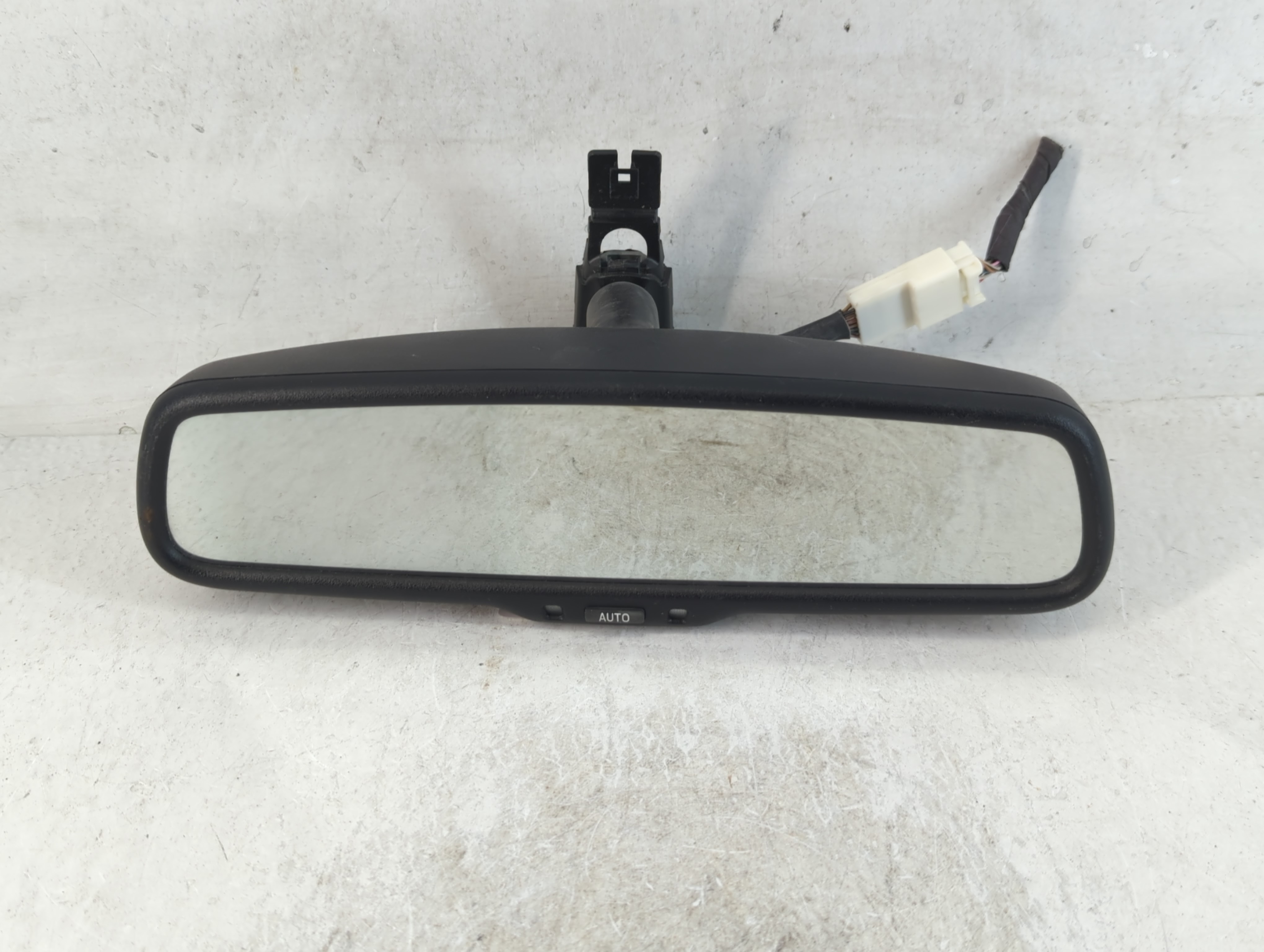 2013-2017 Lexus Ct200h Rear View Mirror Oem 788207 - Oemusedautoparts1.com