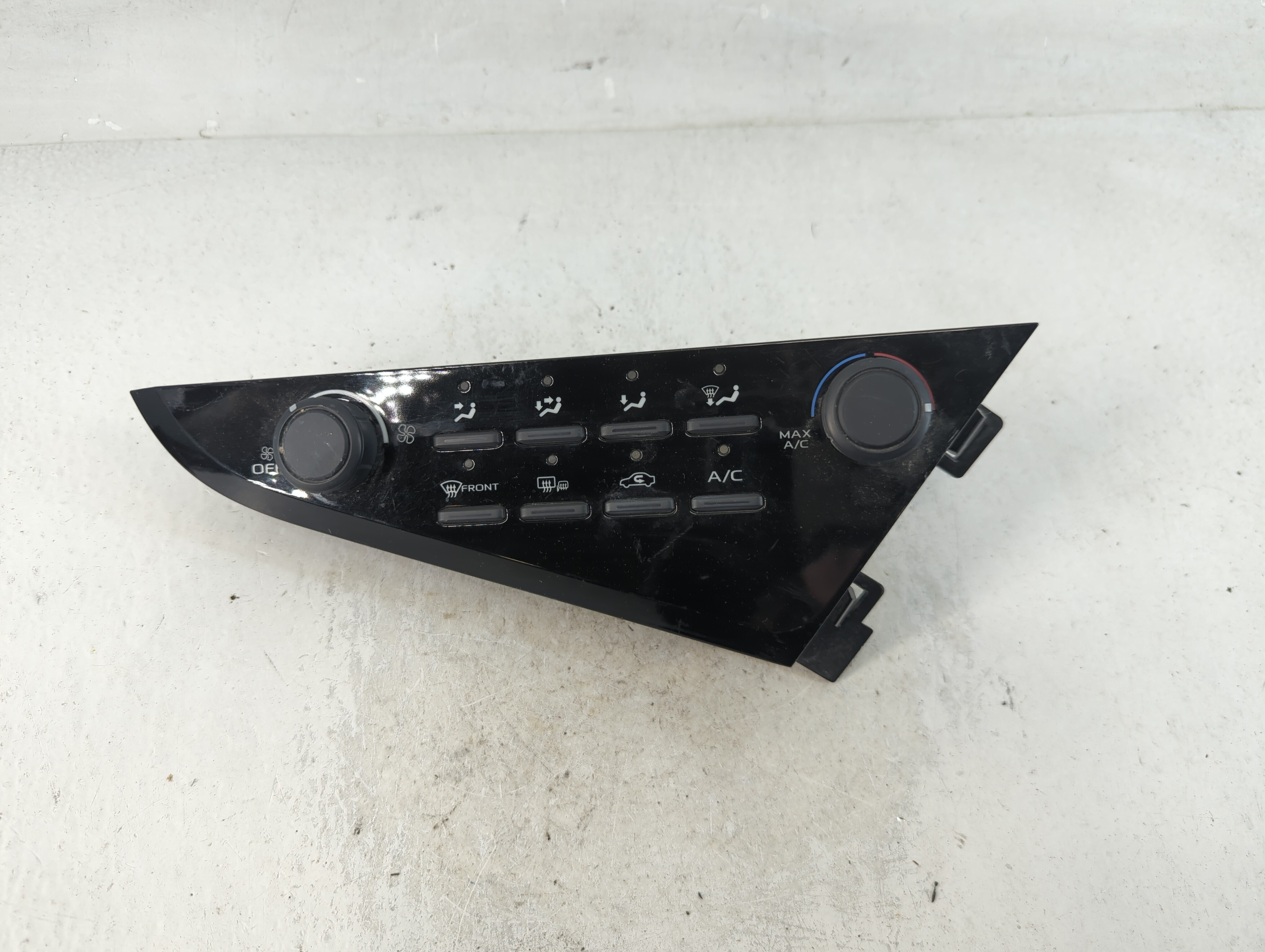 2018-2022 Toyota Camry Ac Heater Climate Control 55900-06500 788227 - Oemusedautoparts1.com