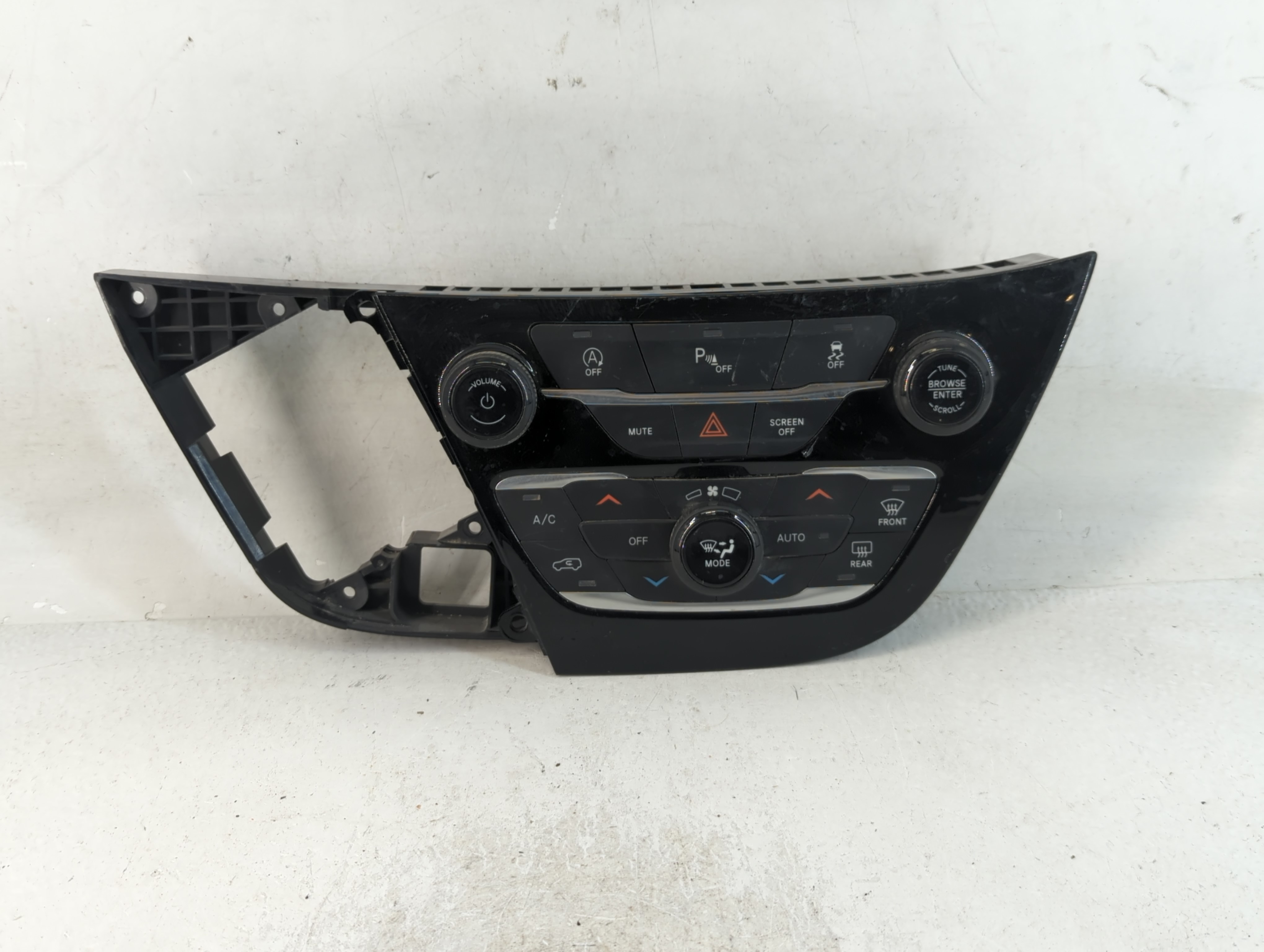 2018-2020 Chrysler Pacifica Ac Heater Climate Control P6ev471x8ab 788250 - Oemusedautoparts1.com