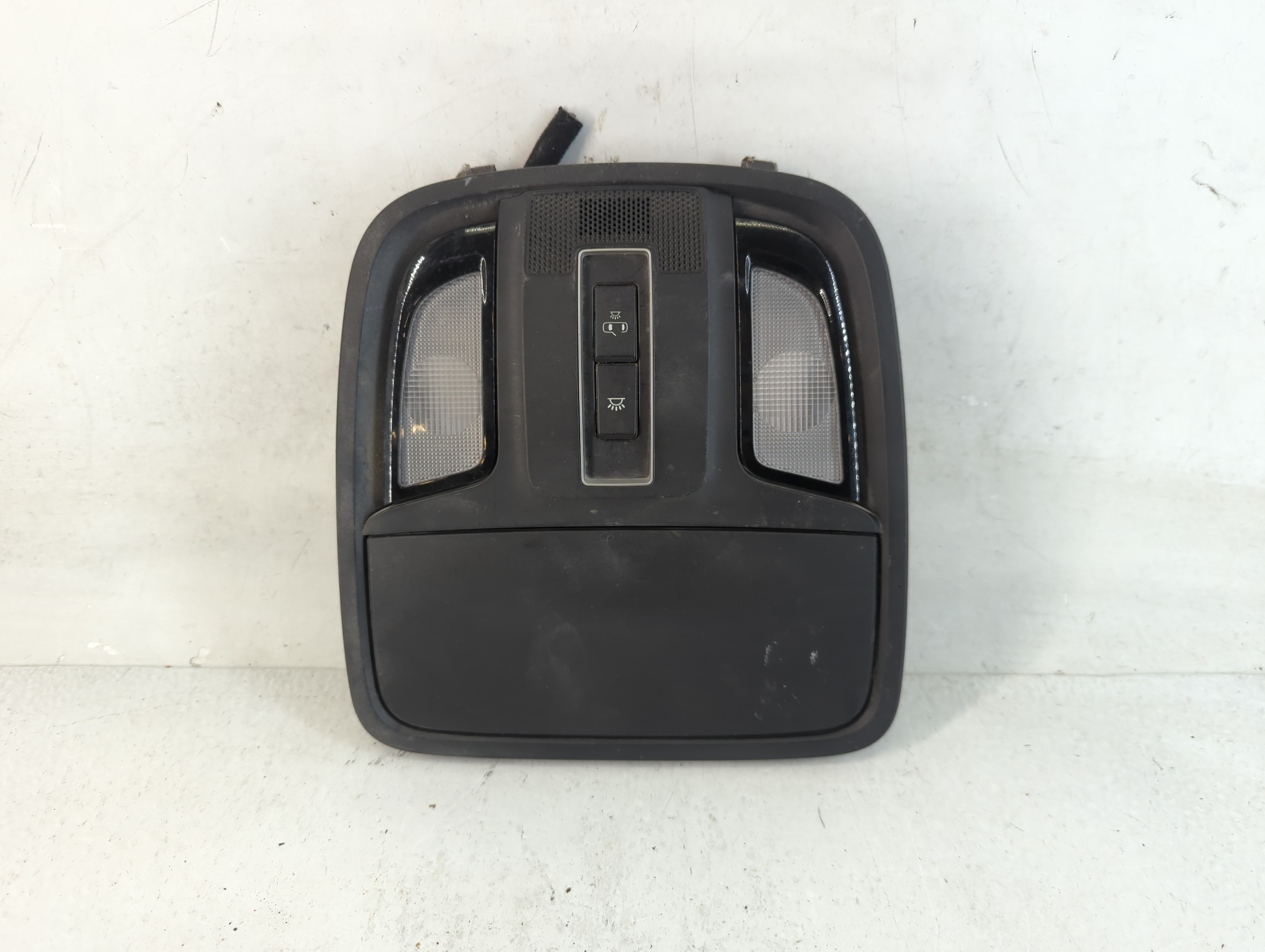 2016 Kia Sorento Overhead Roof Console 788254 - Oemusedautoparts1.com