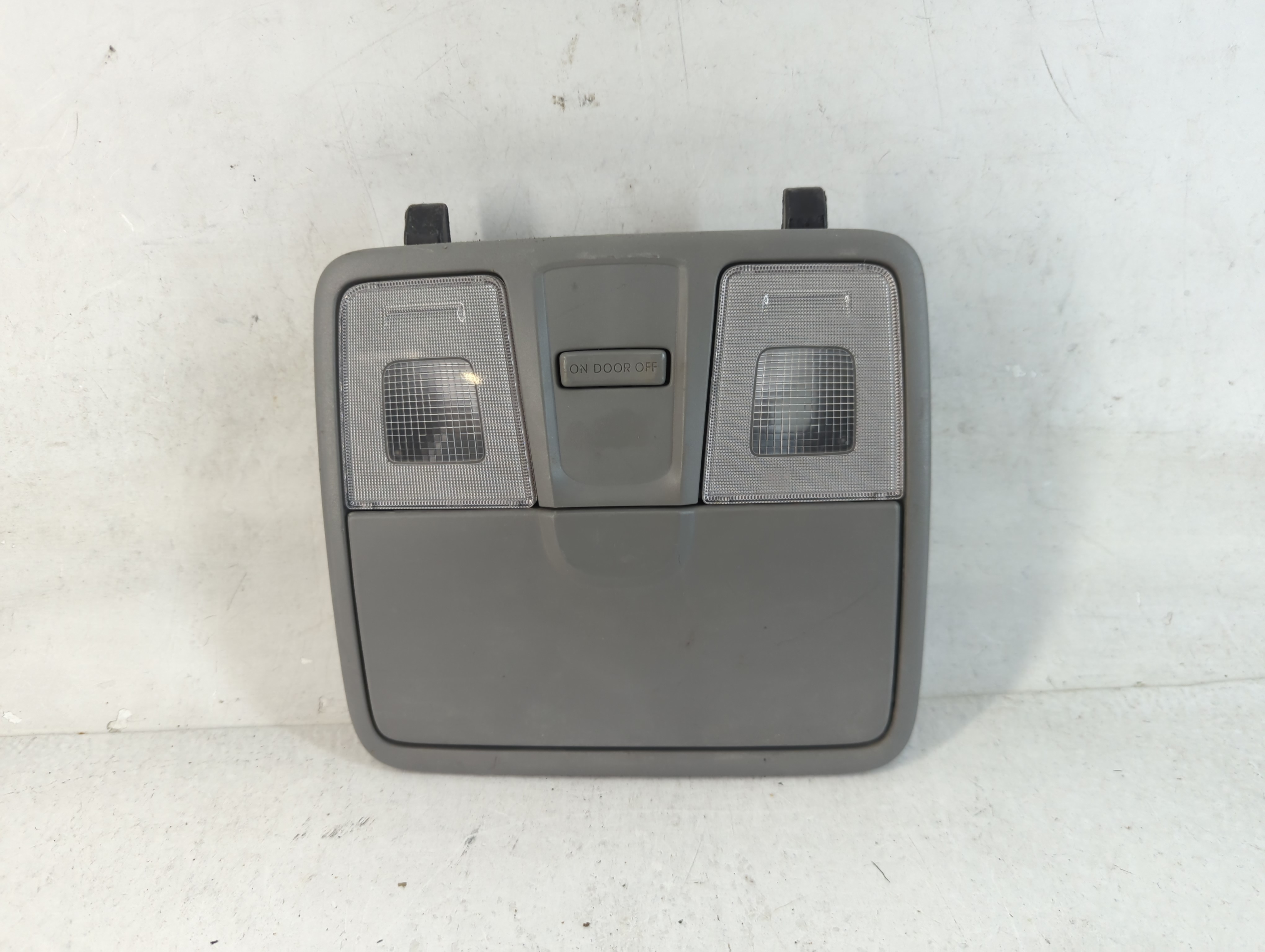 2016 Hyundai Veloster Overhead Roof Console 788255 - Oemusedautoparts1.com