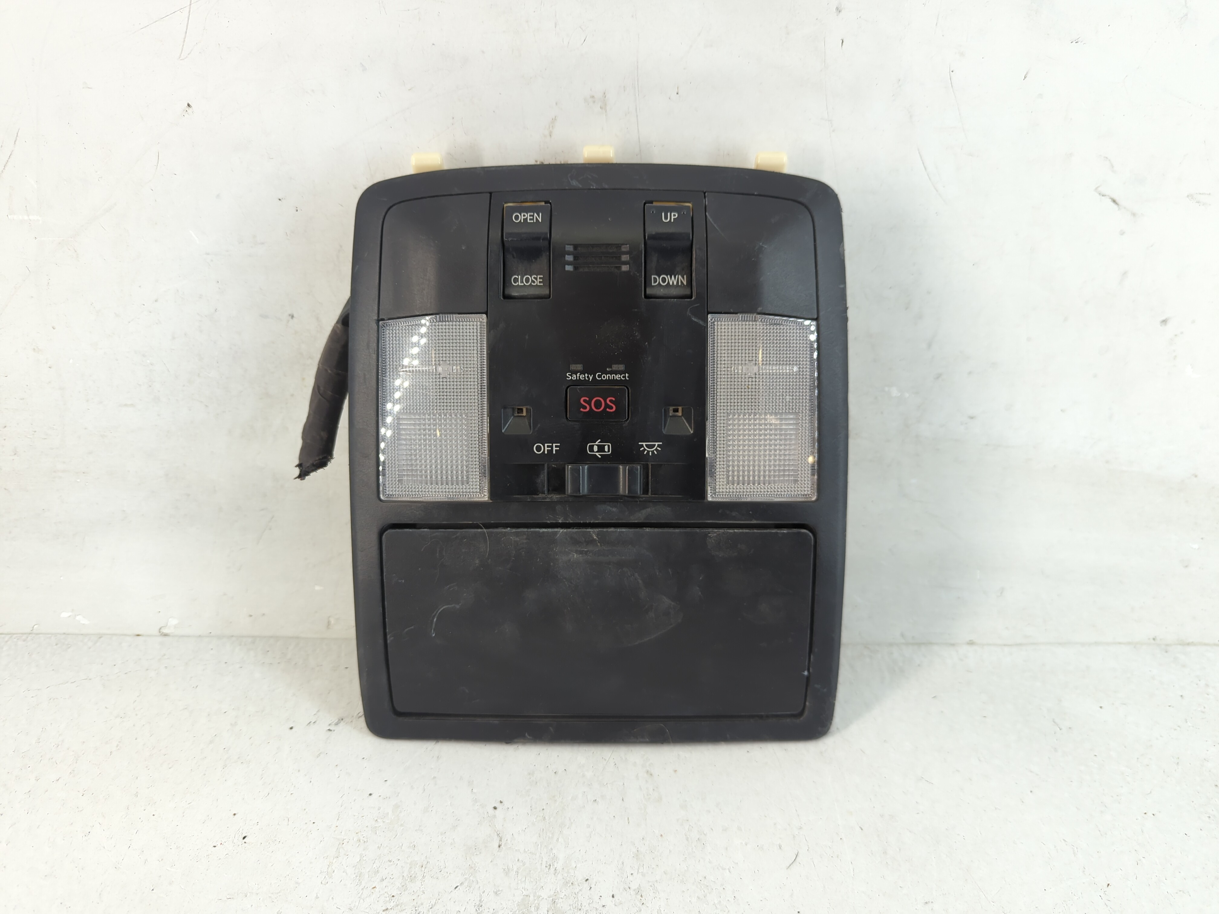 2015 Lexus Ct200h Overhead Roof Console 788269 - Oemusedautoparts1.com