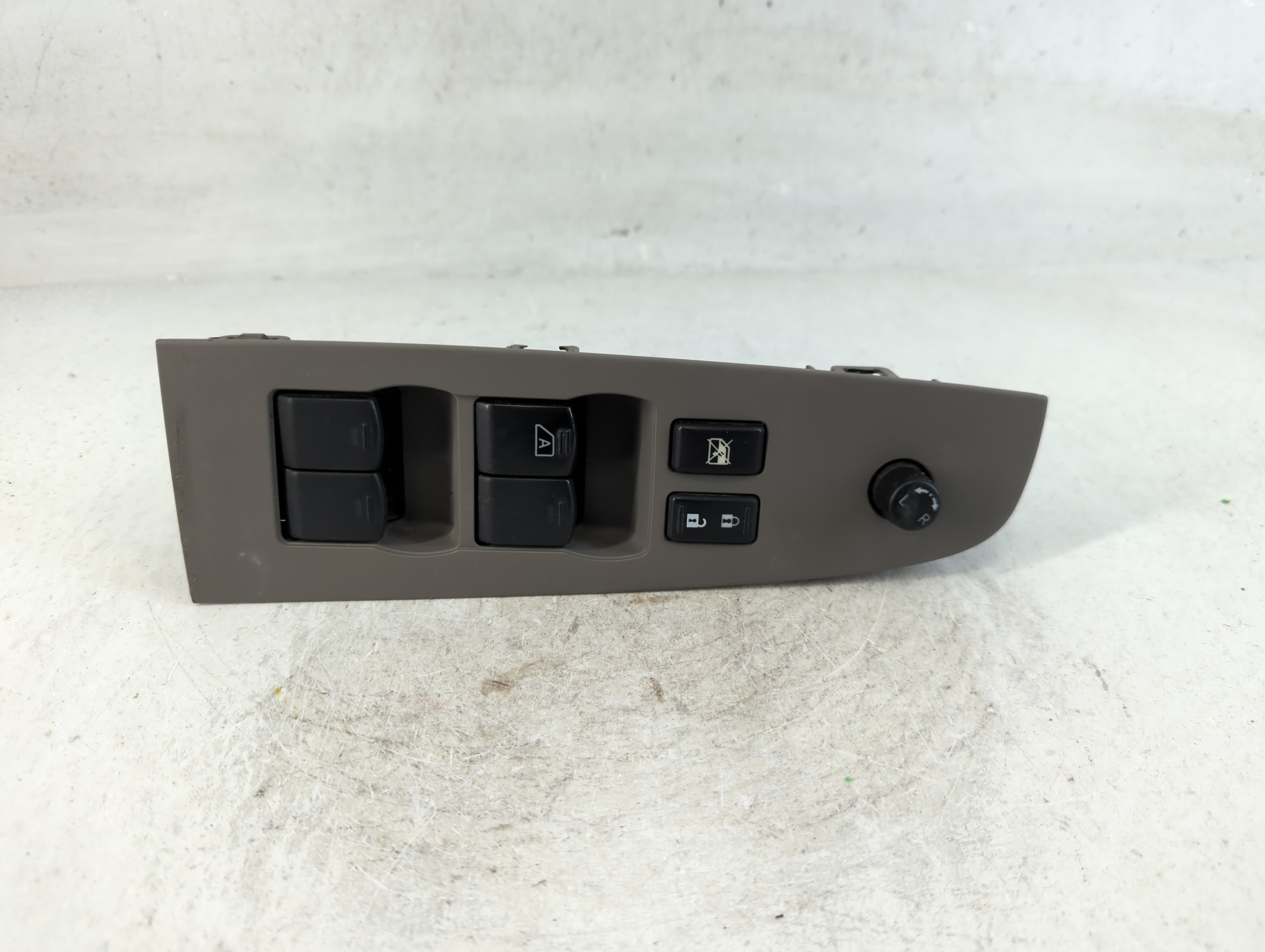 Picture of 2007-2012 Nissan Altima Driver Left Door Master Power Window Switch 788318