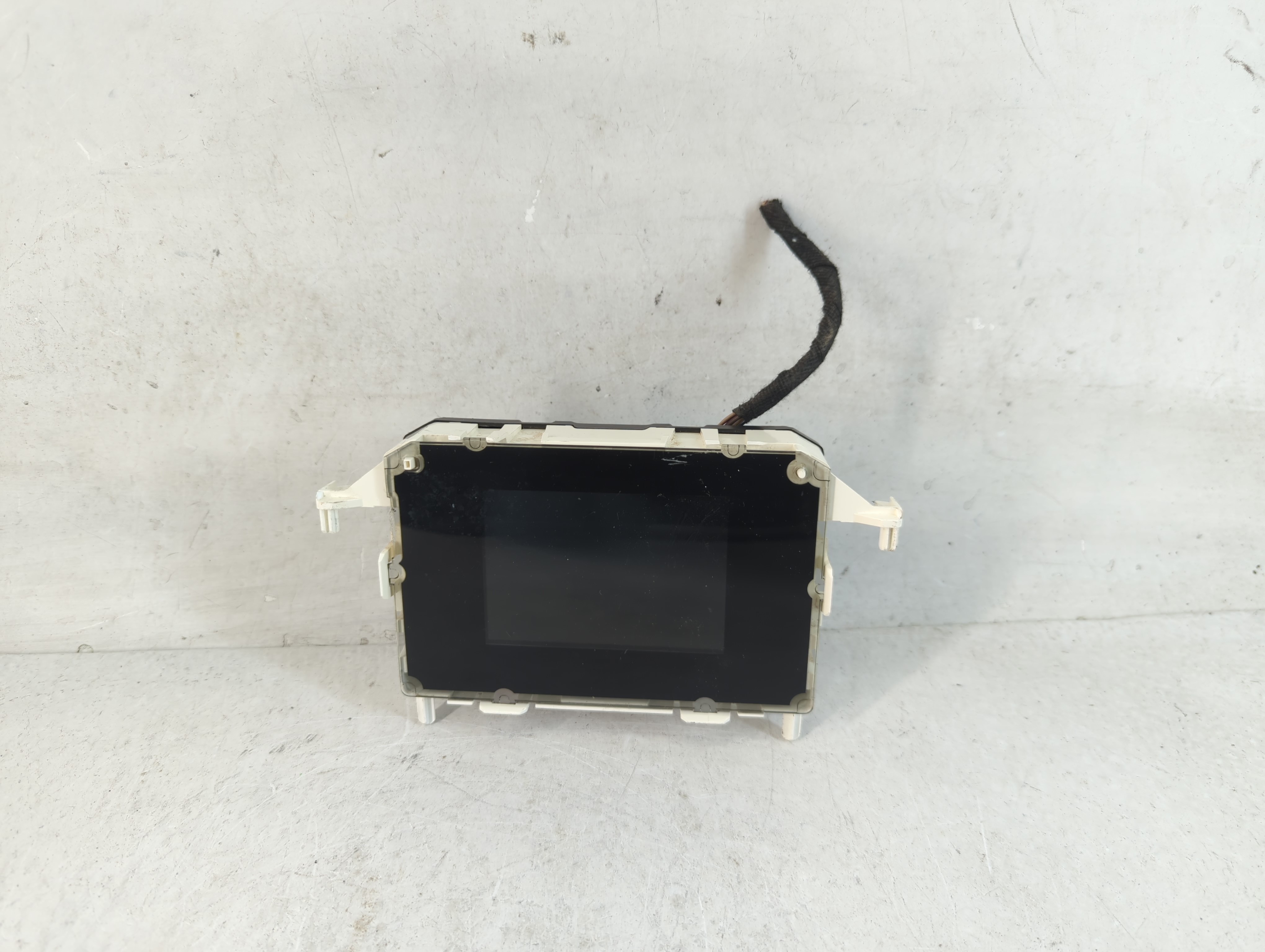 2014-2017 Ford Fiesta Information Display Screen 788327 - Oemusedautoparts1.com