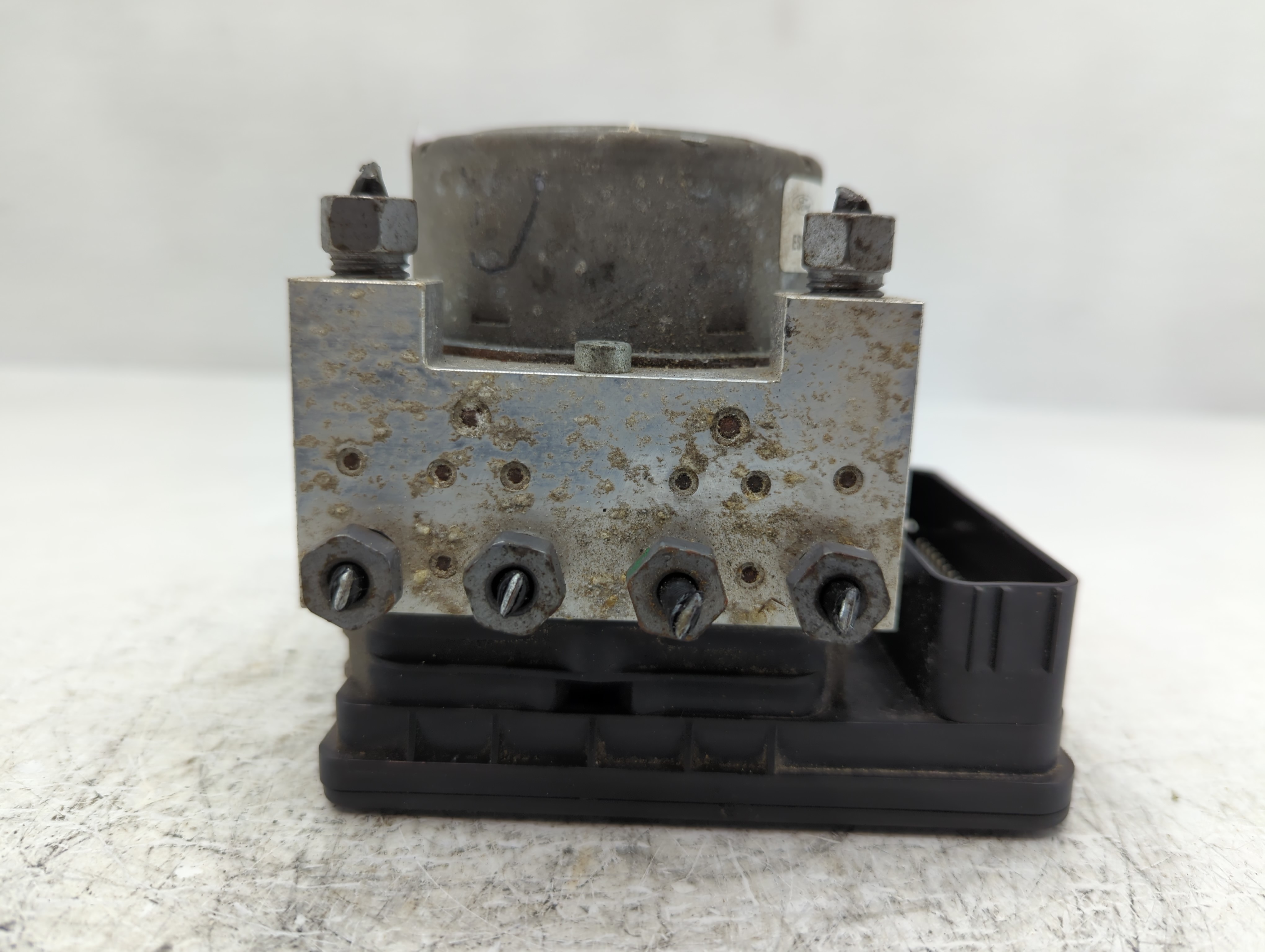 2017-2018 Ford Fusion Abs Pump Control Module 788476 - Oemusedautoparts1.com