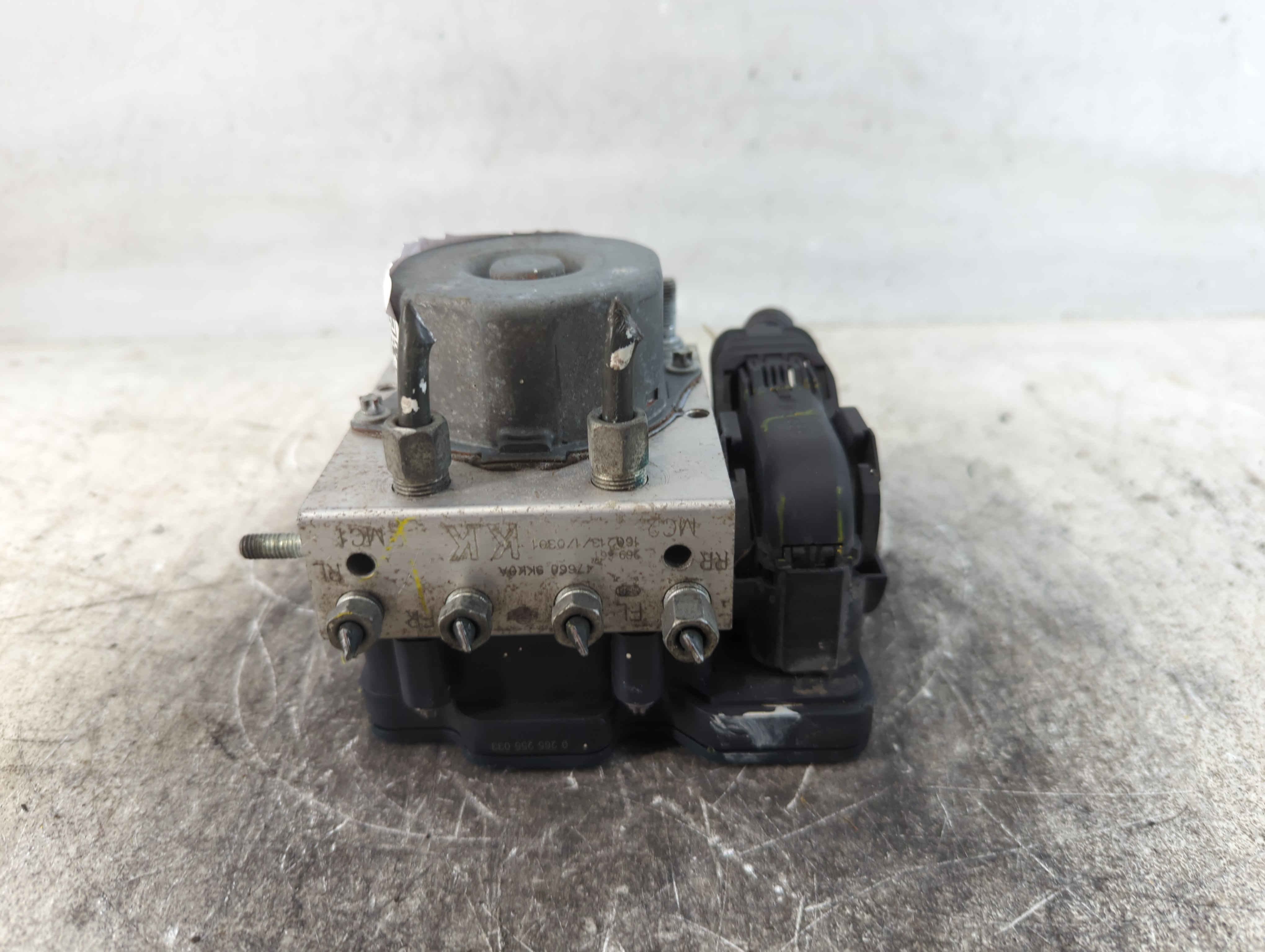 Picture of 2015-2019 Nissan Versa Abs Pump Control Module 788521