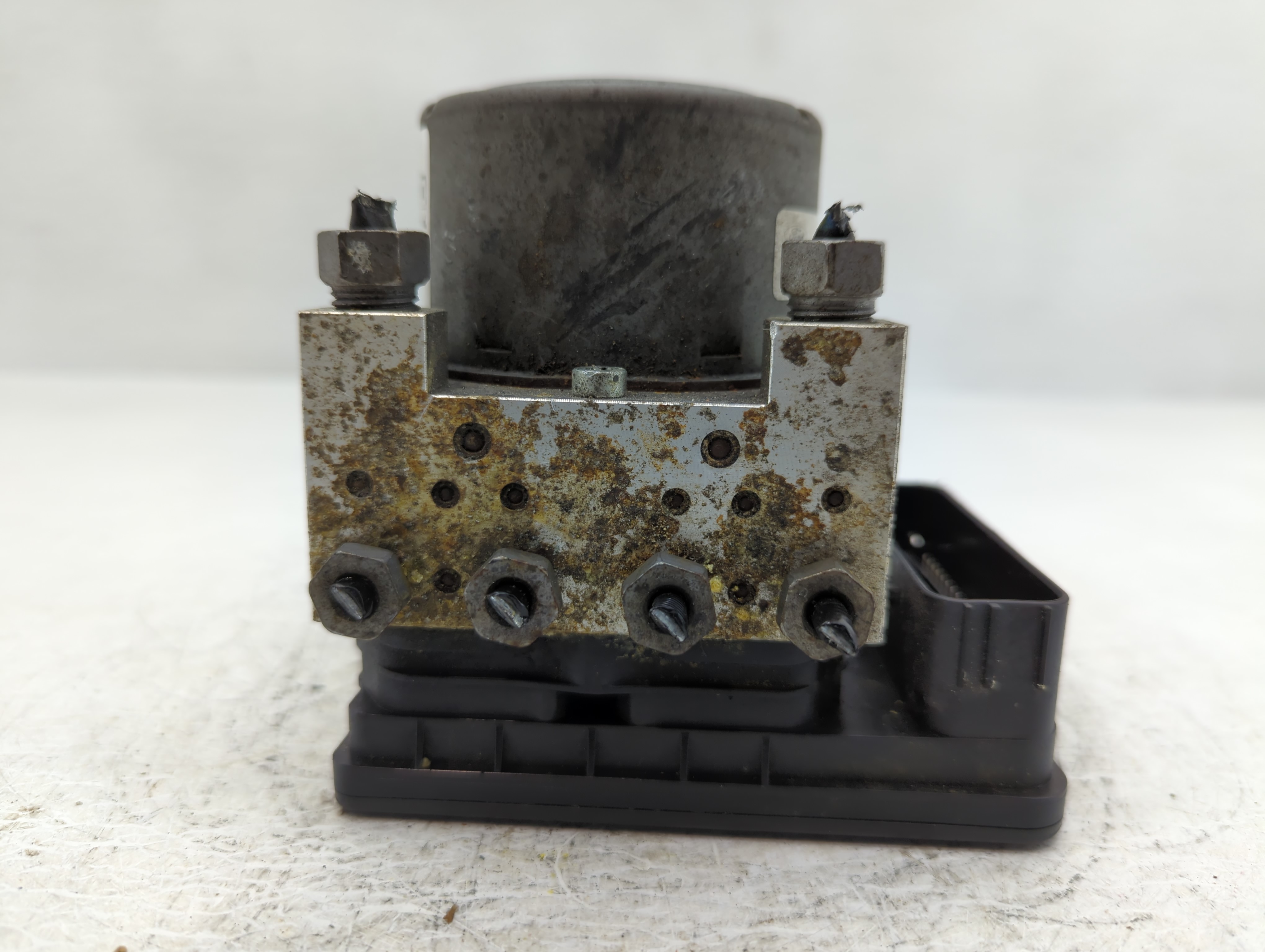2016 Ford Explorer Abs Pump Control Module 788529 - Oemusedautoparts1.com