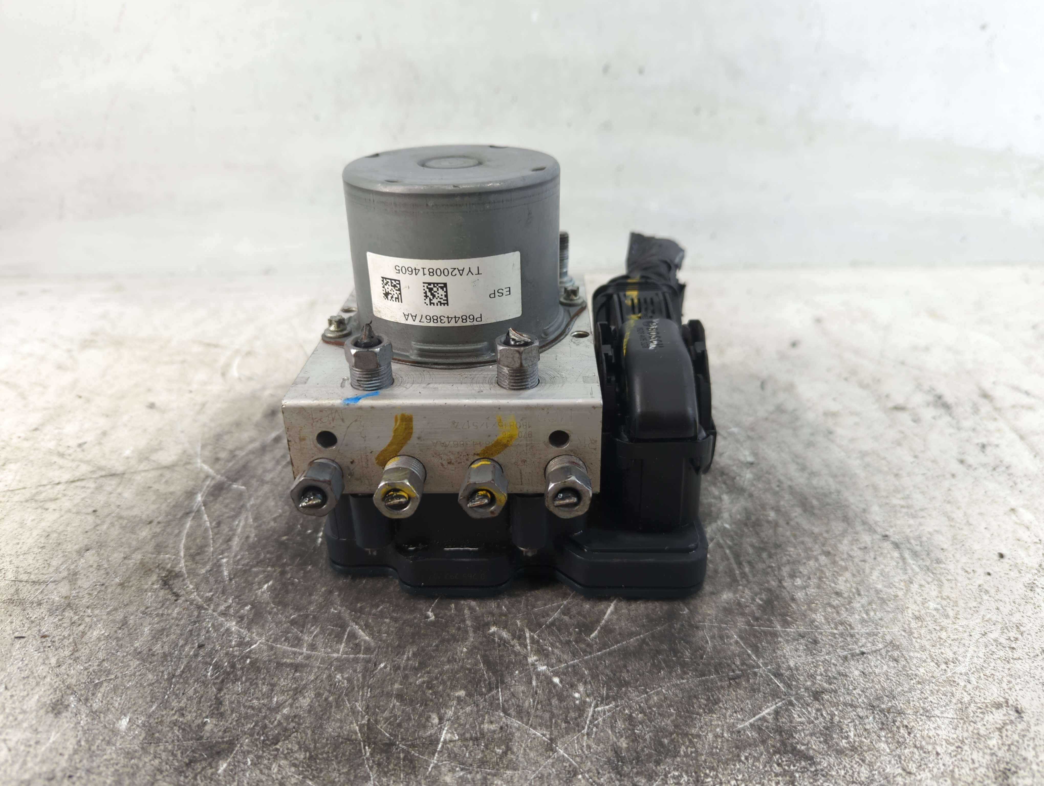 Picture of Dodge Caravan Abs Pump Control Module 788548