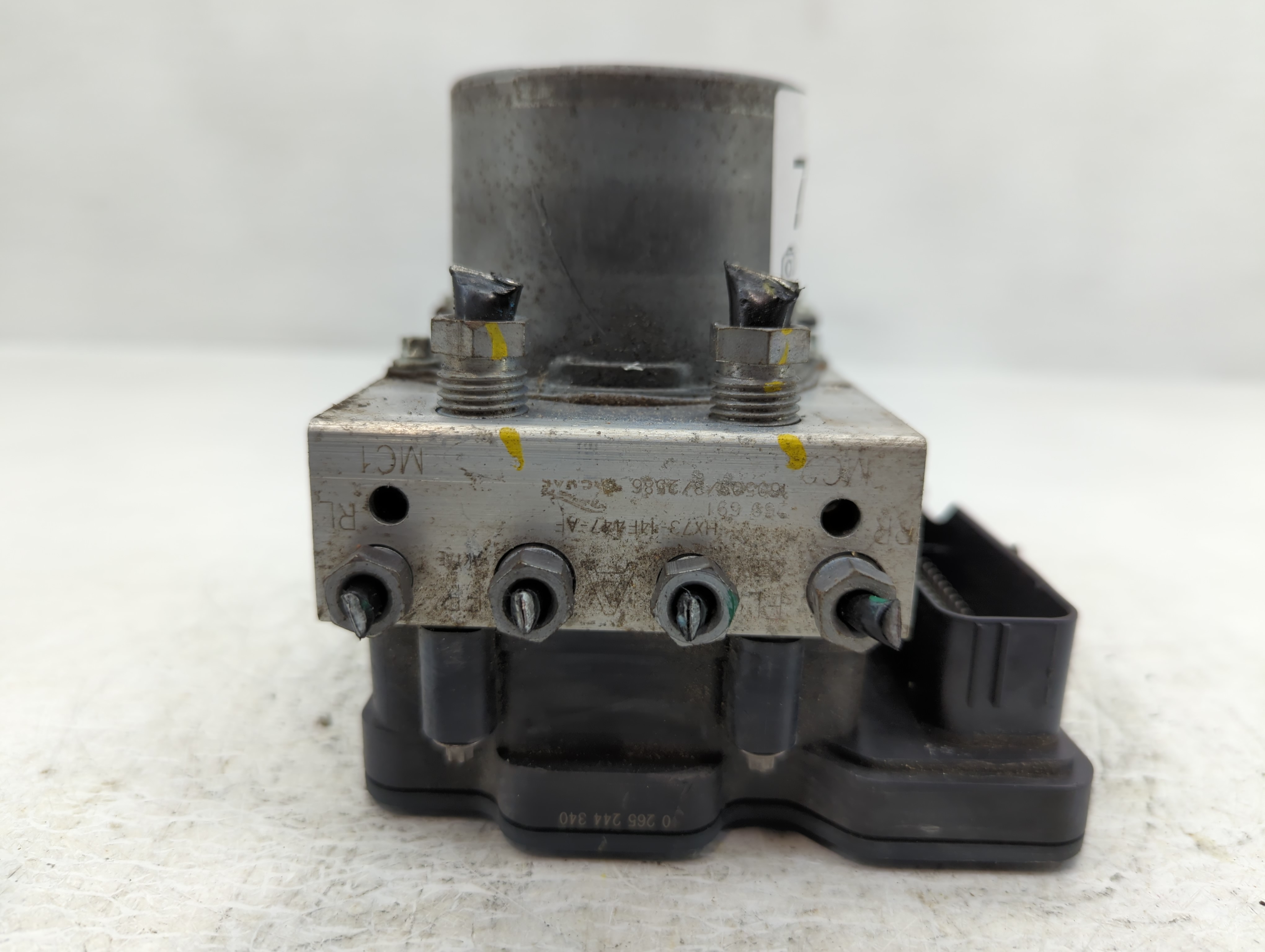 2017-2017 Jaguar Xe Abs Pump Control Module 788555 - Oemusedautoparts1.com