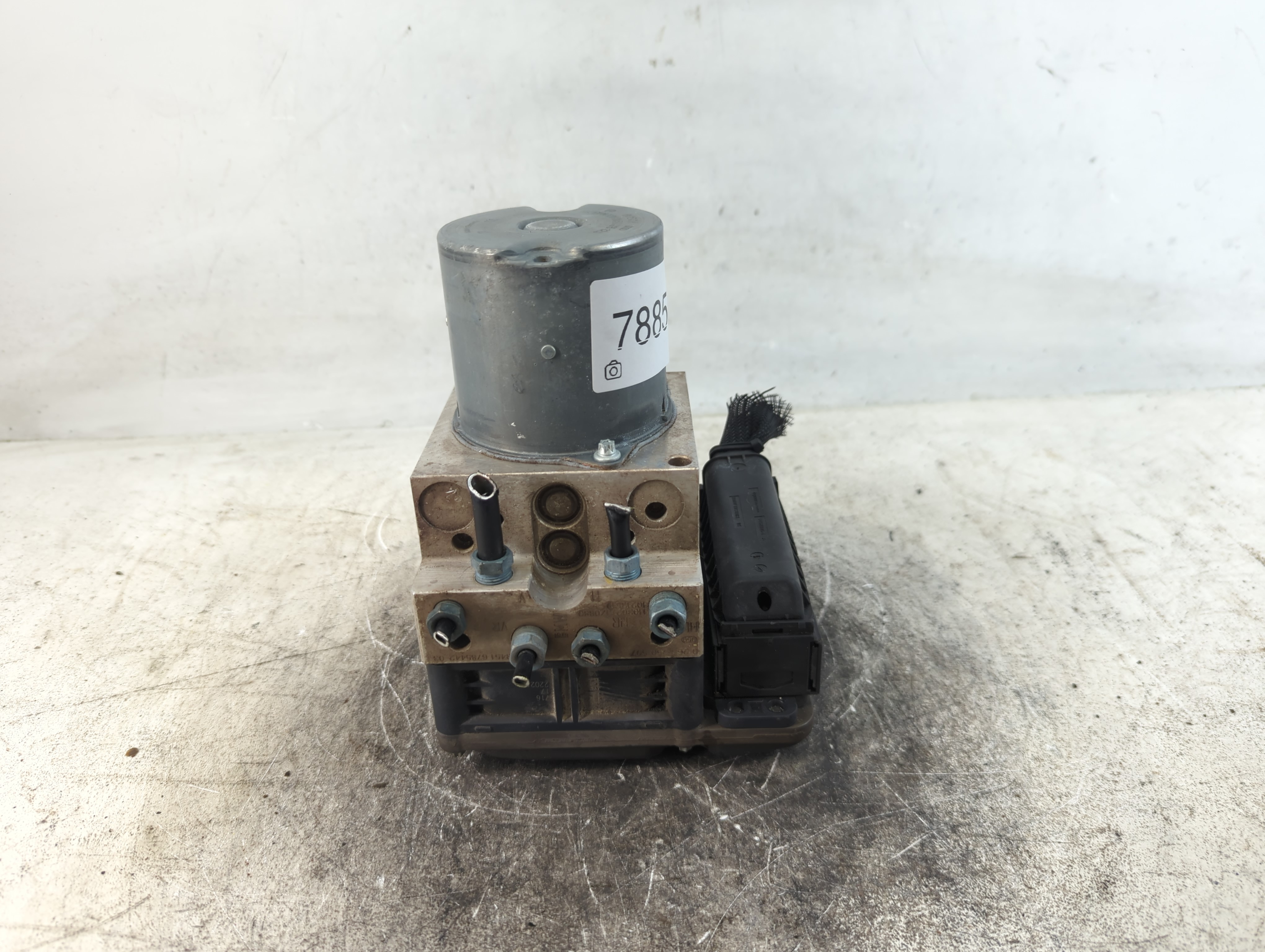 Picture of 2011-2012 Bmw 535i Abs Pump Control Module 788566