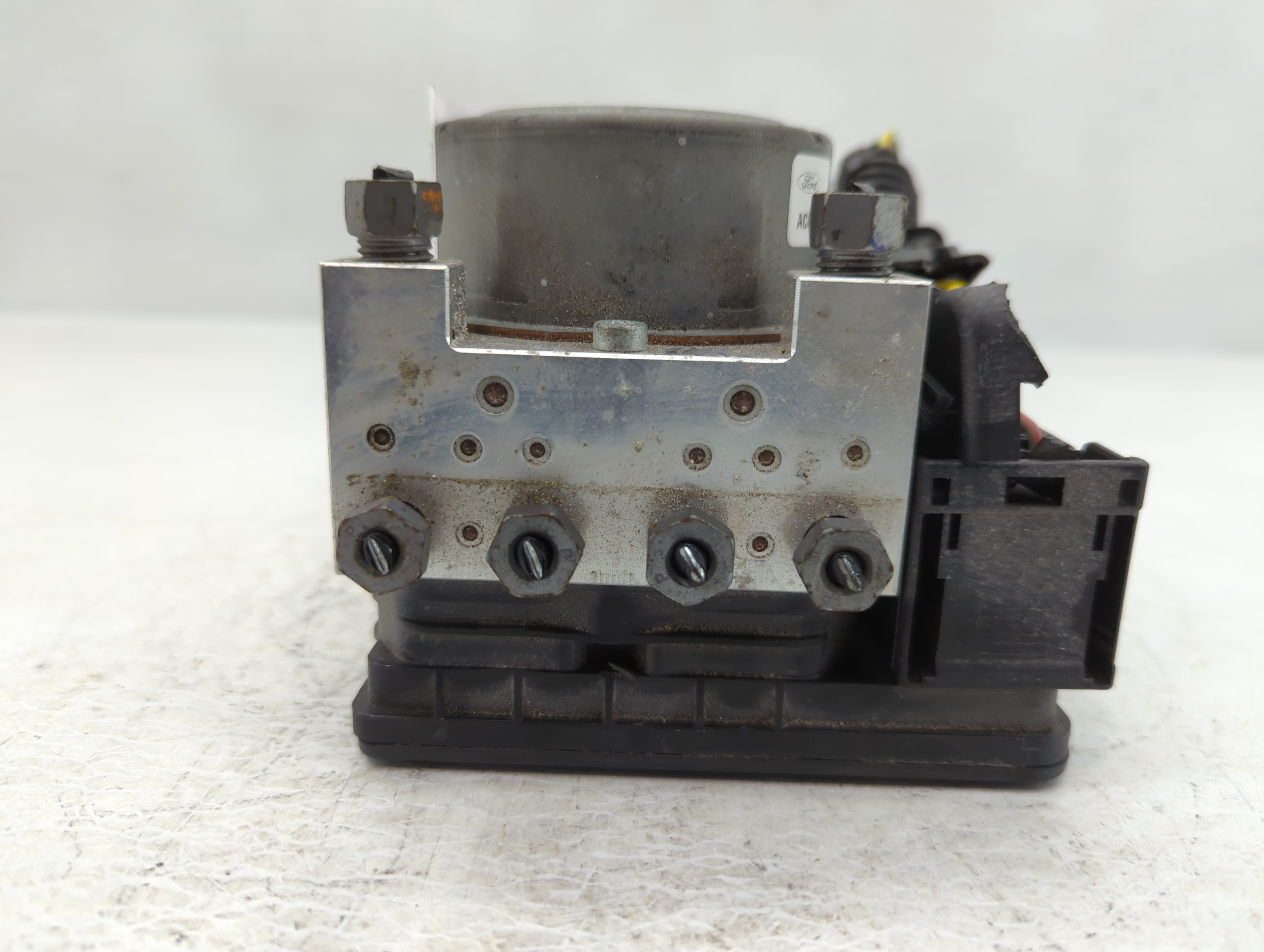 2014-2016 Ford Fusion Abs Pump Control Module 788586 - Oemusedautoparts1.com