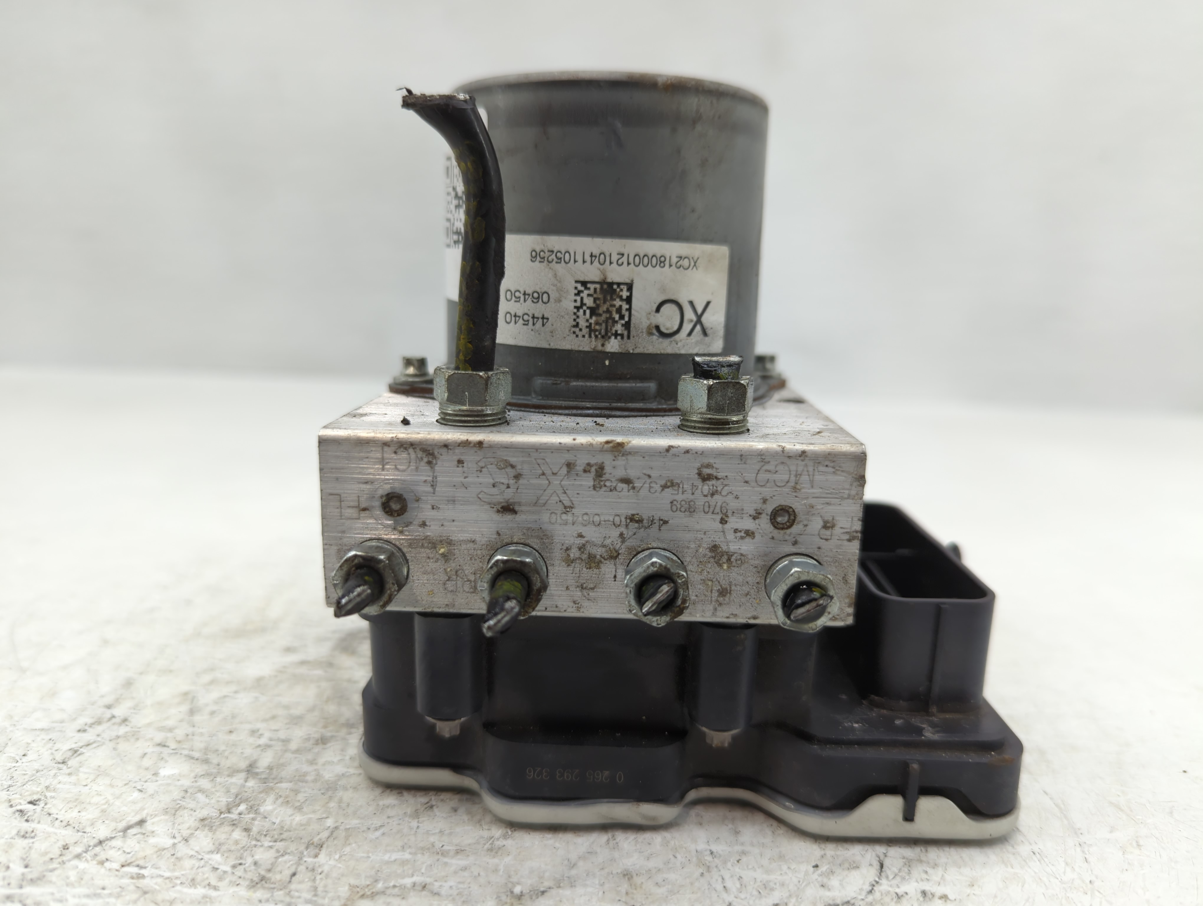 2021-2022 Toyota Camry Abs Pump Control Module 788593 - Oemusedautoparts1.com