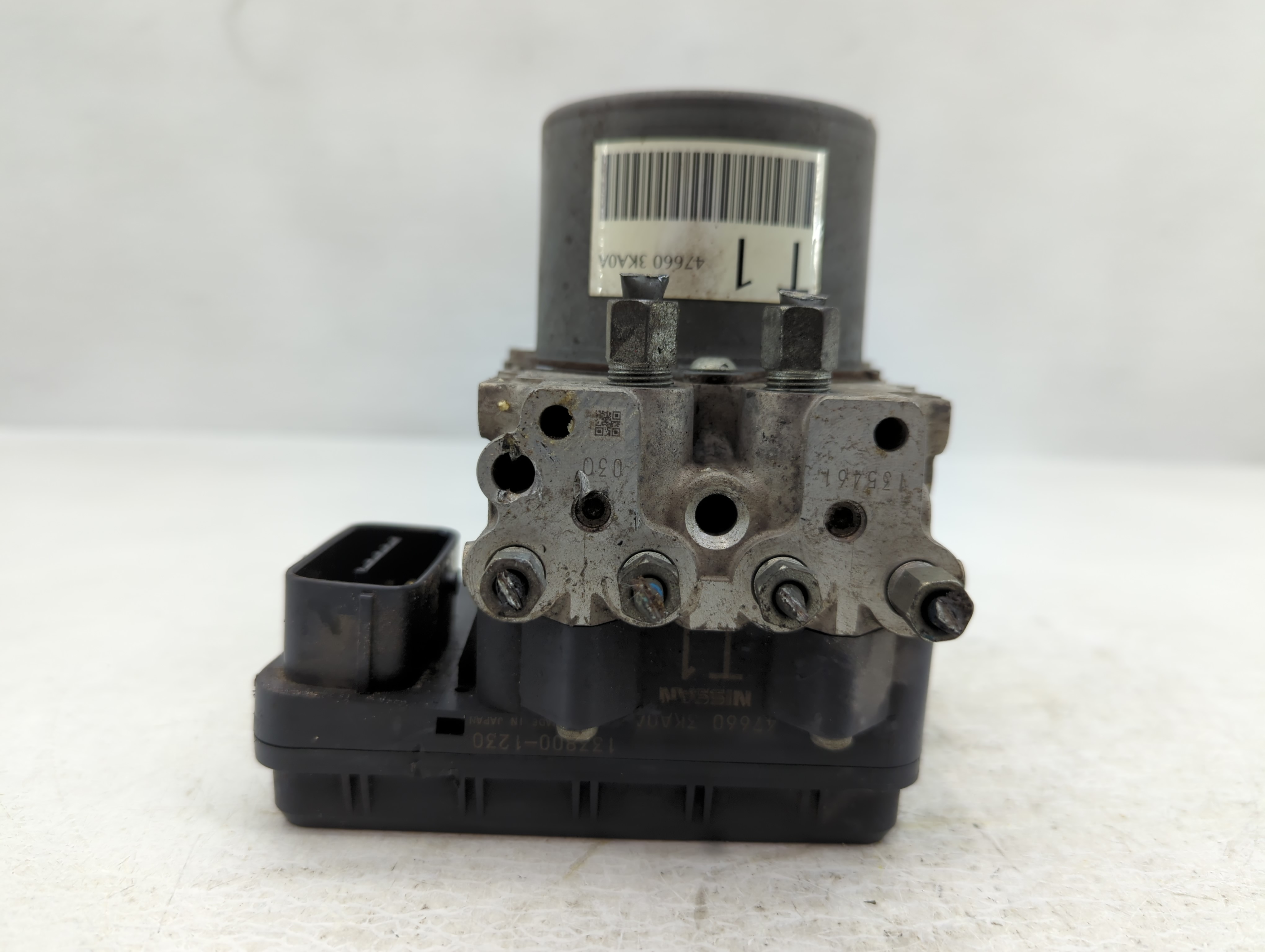2013-2014 Nissan Pathfinder Abs Pump Control Module 788602 - Oemusedautoparts1.com