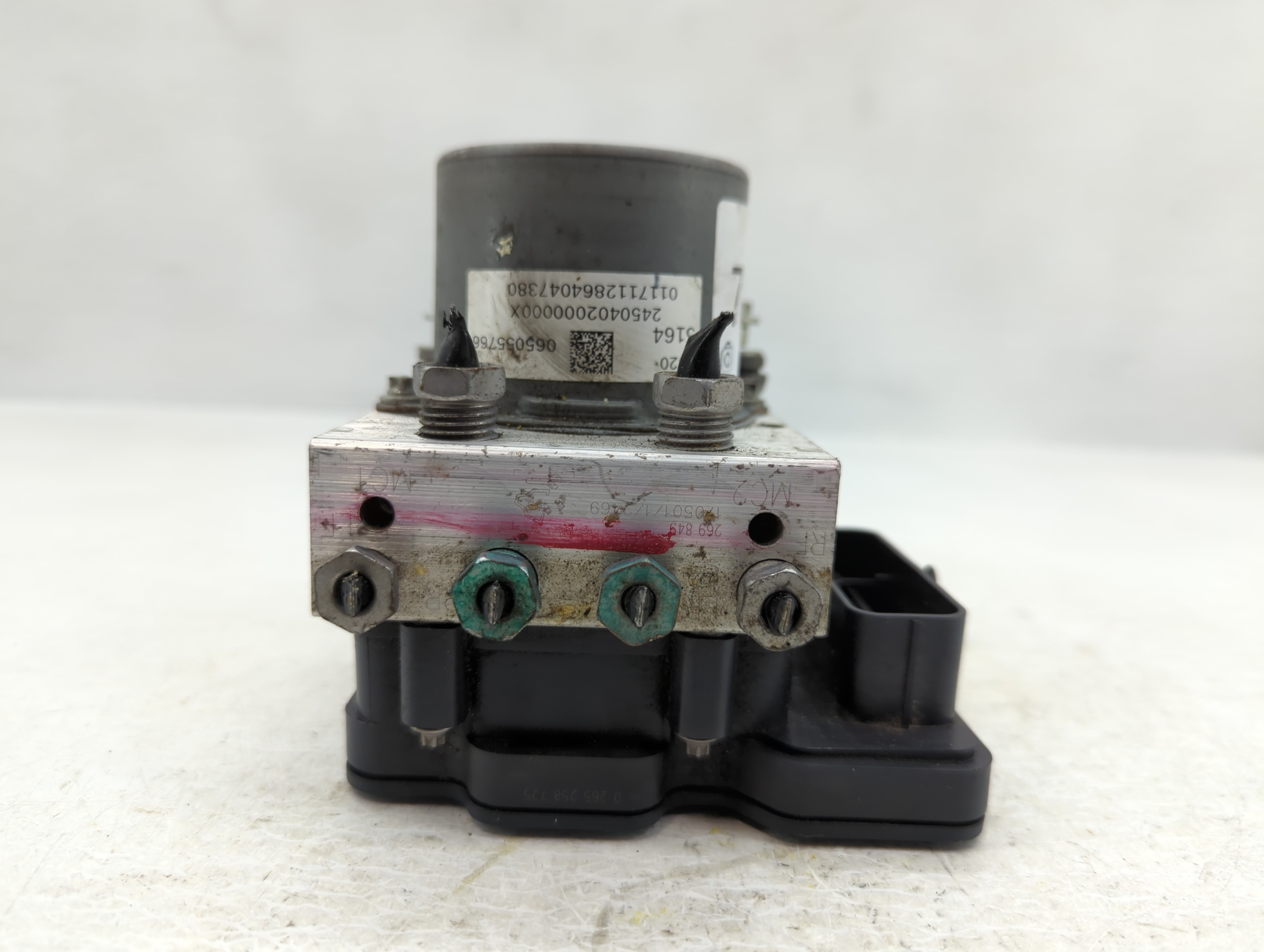 2017-2017 Chevrolet Malibu Abs Pump Control Module 788612 - Oemusedautoparts1.com