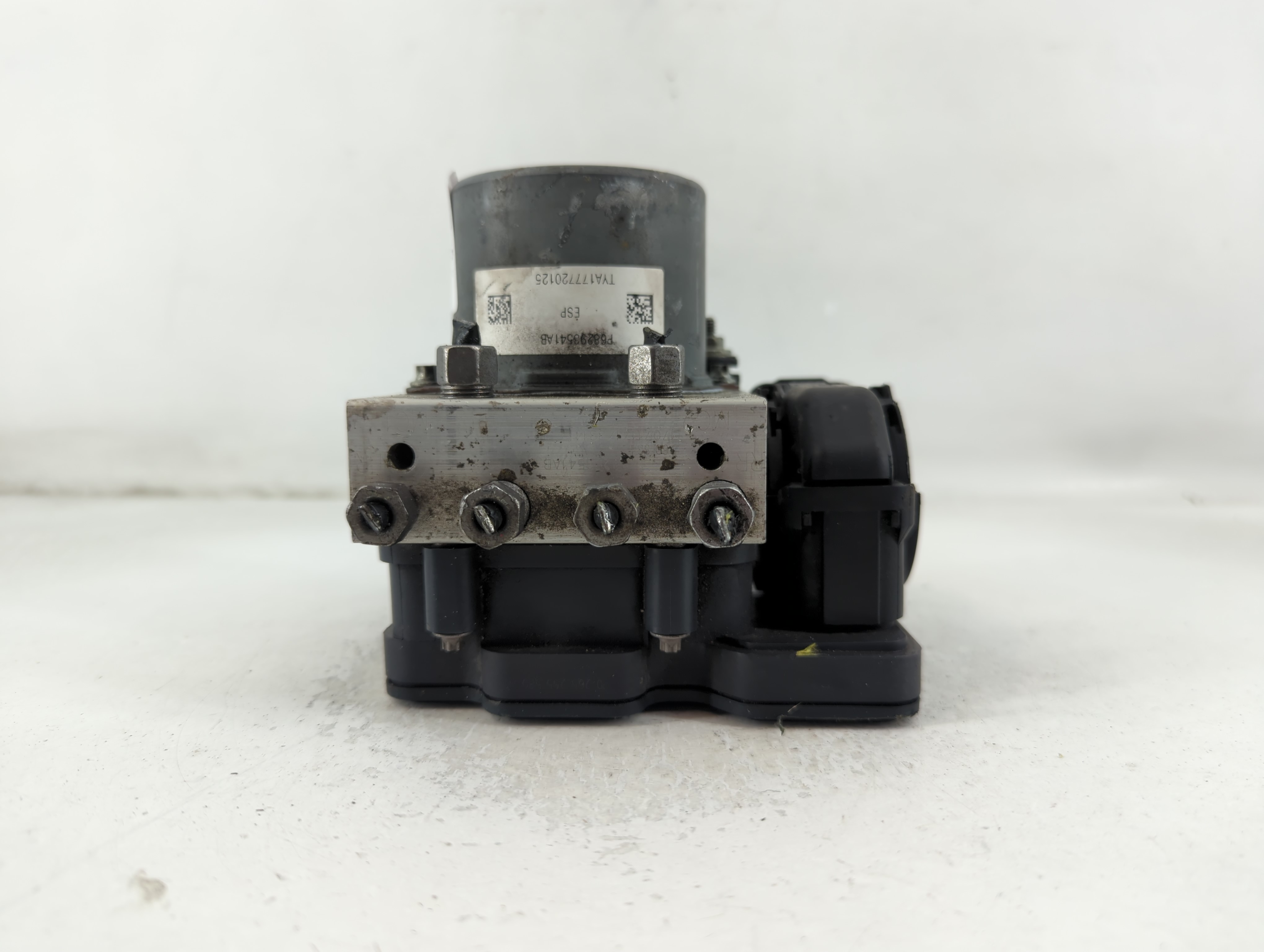 2017-2017 Jeep Cherokee Abs Pump Control Module 788652 - Oemusedautoparts1.com