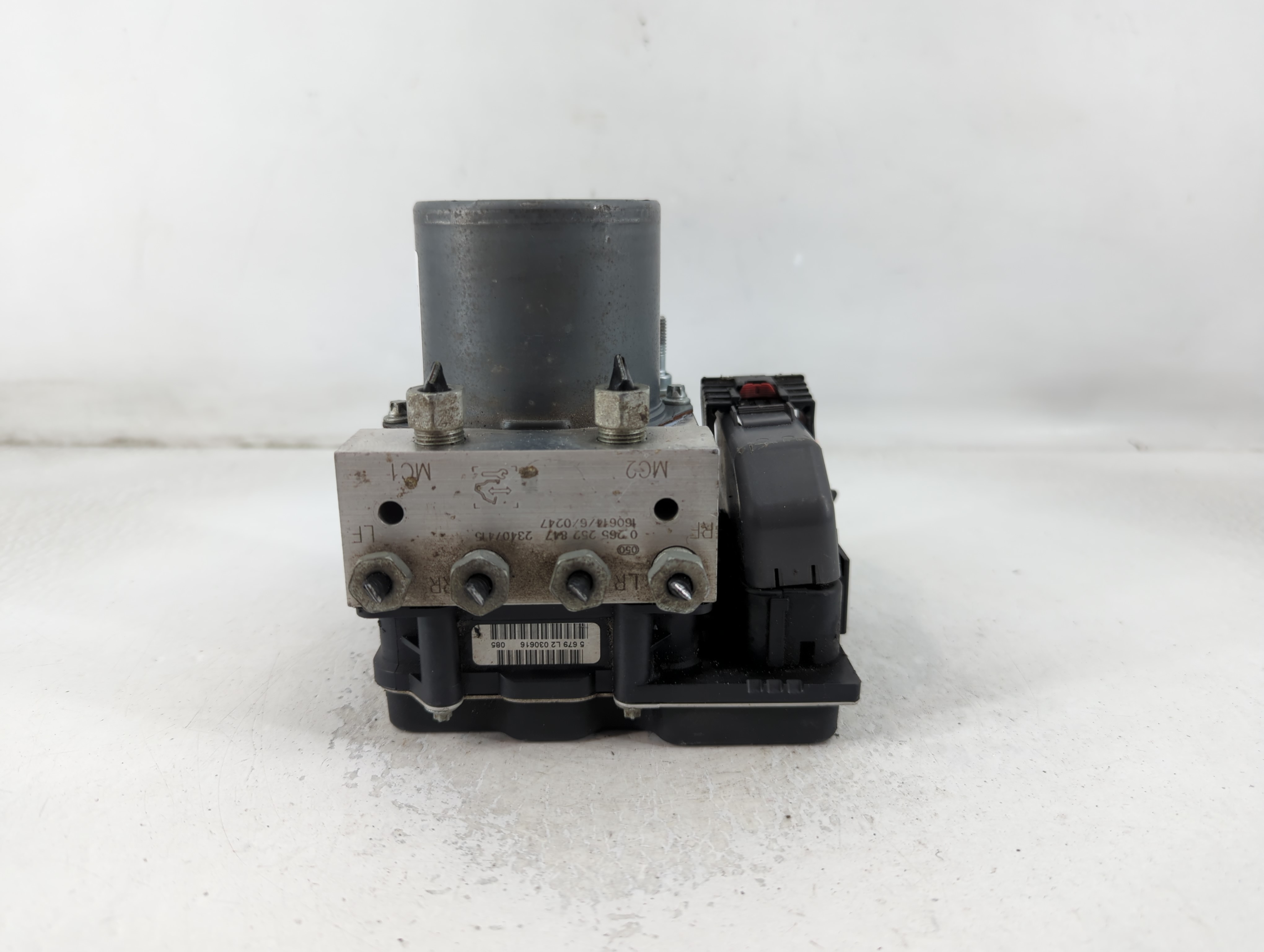 2017-2017 Chevrolet Traverse Abs Pump Control Module 788679 - Oemusedautoparts1.com