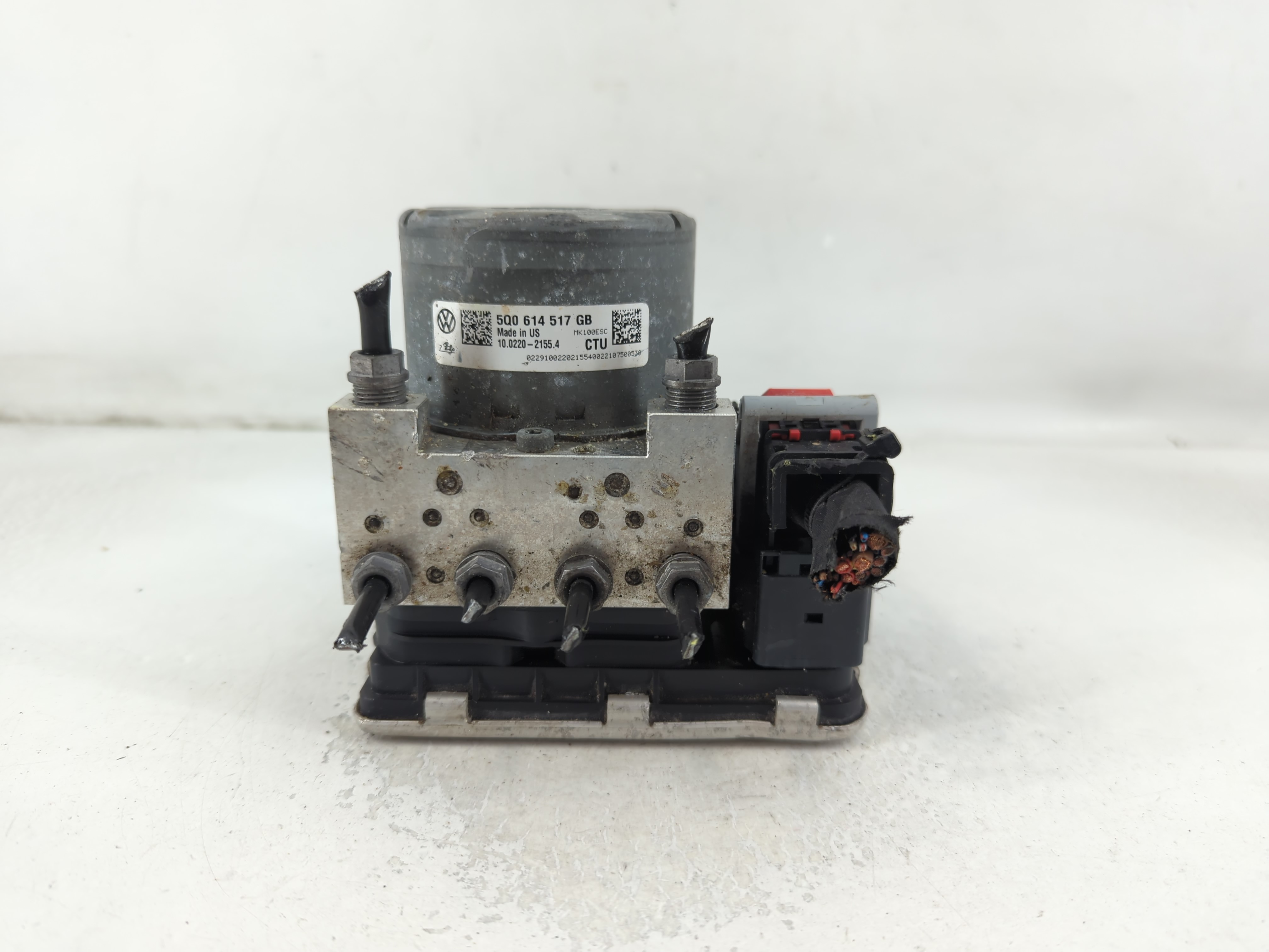 2021-2022 Volkswagen Tiguan Abs Pump Control Module 788710 - Oemusedautoparts1.com