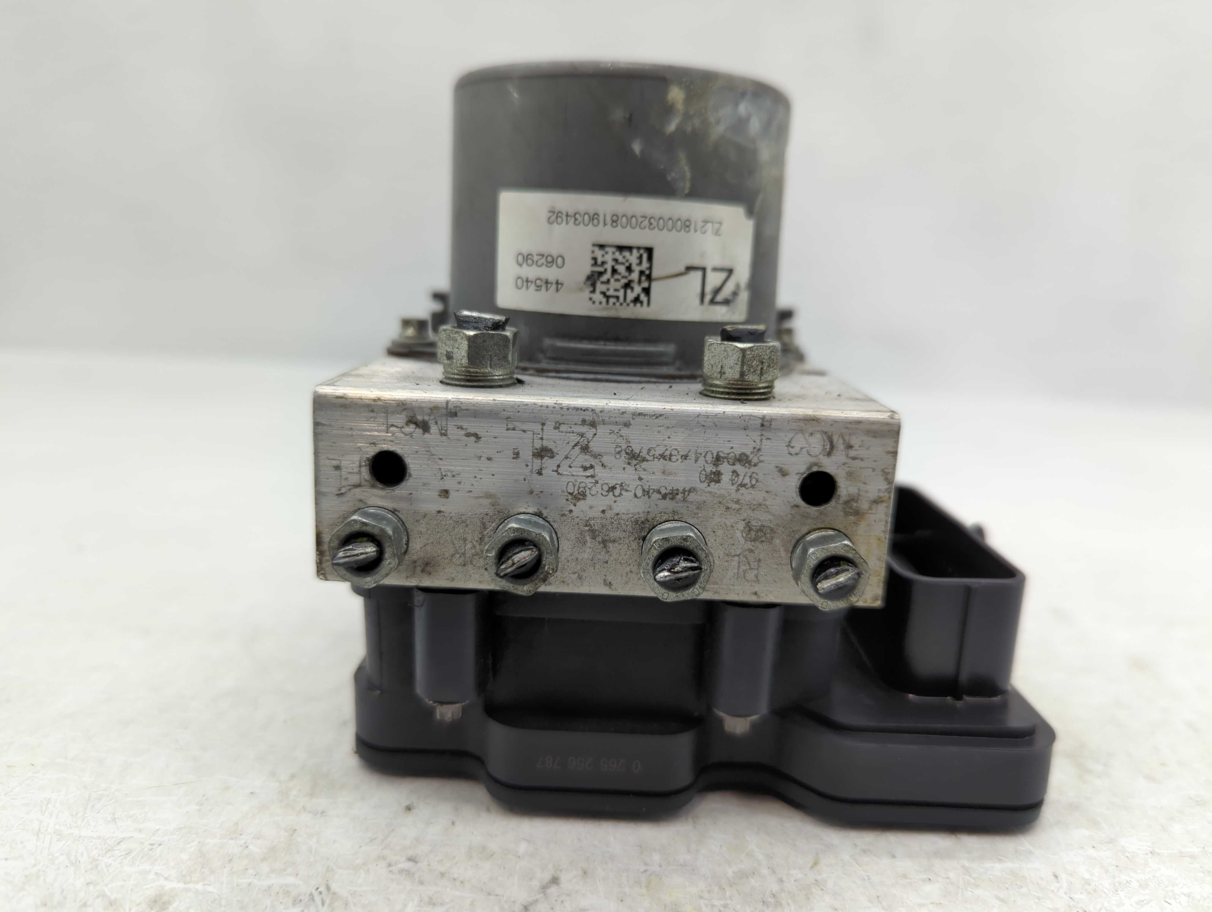 2018-2020 Toyota Camry Abs Pump Control Module 788715 - Oemusedautoparts1.com