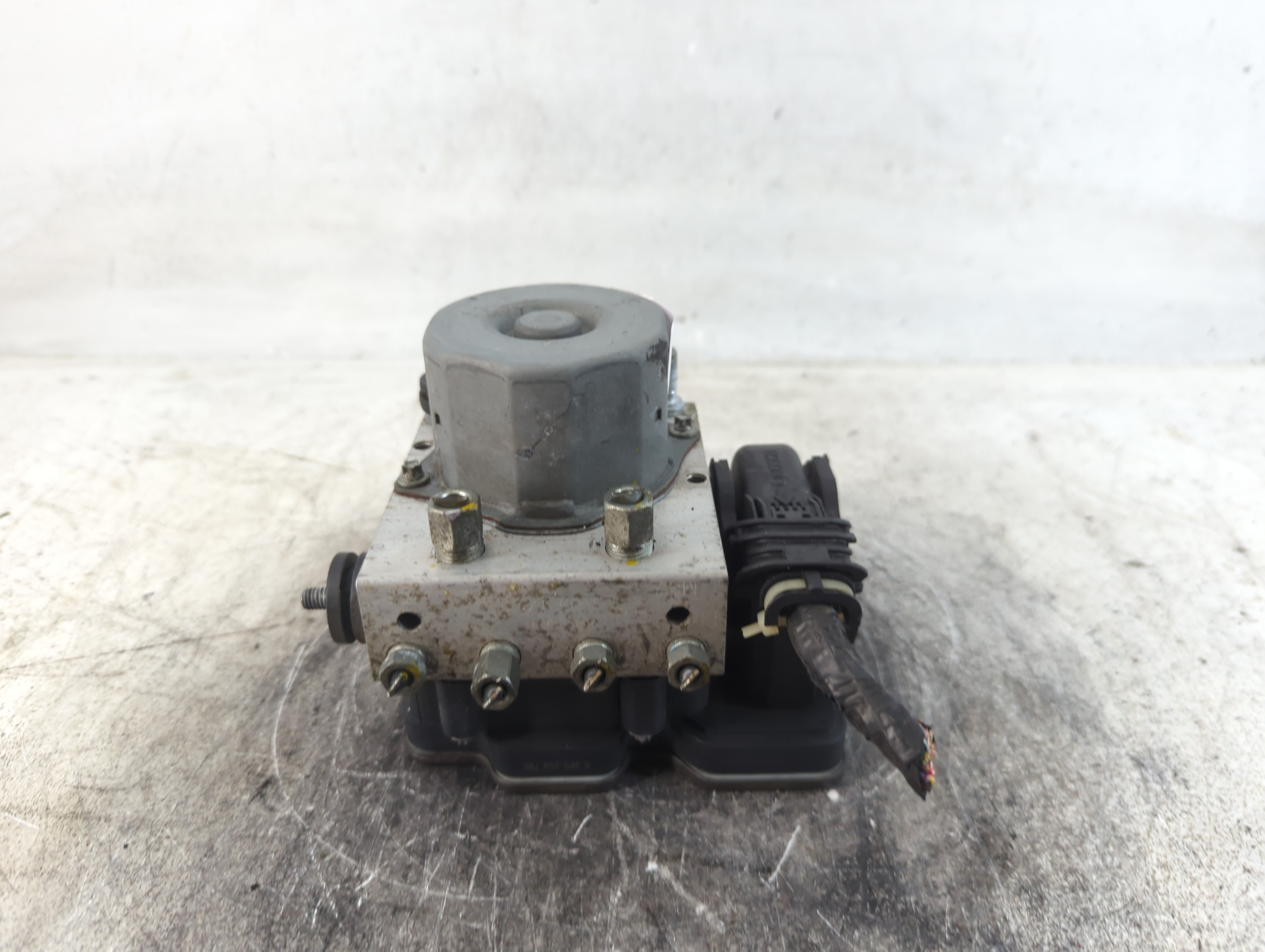 Picture of 2016-2018 Nissan Sentra Abs Pump Control Module 788737