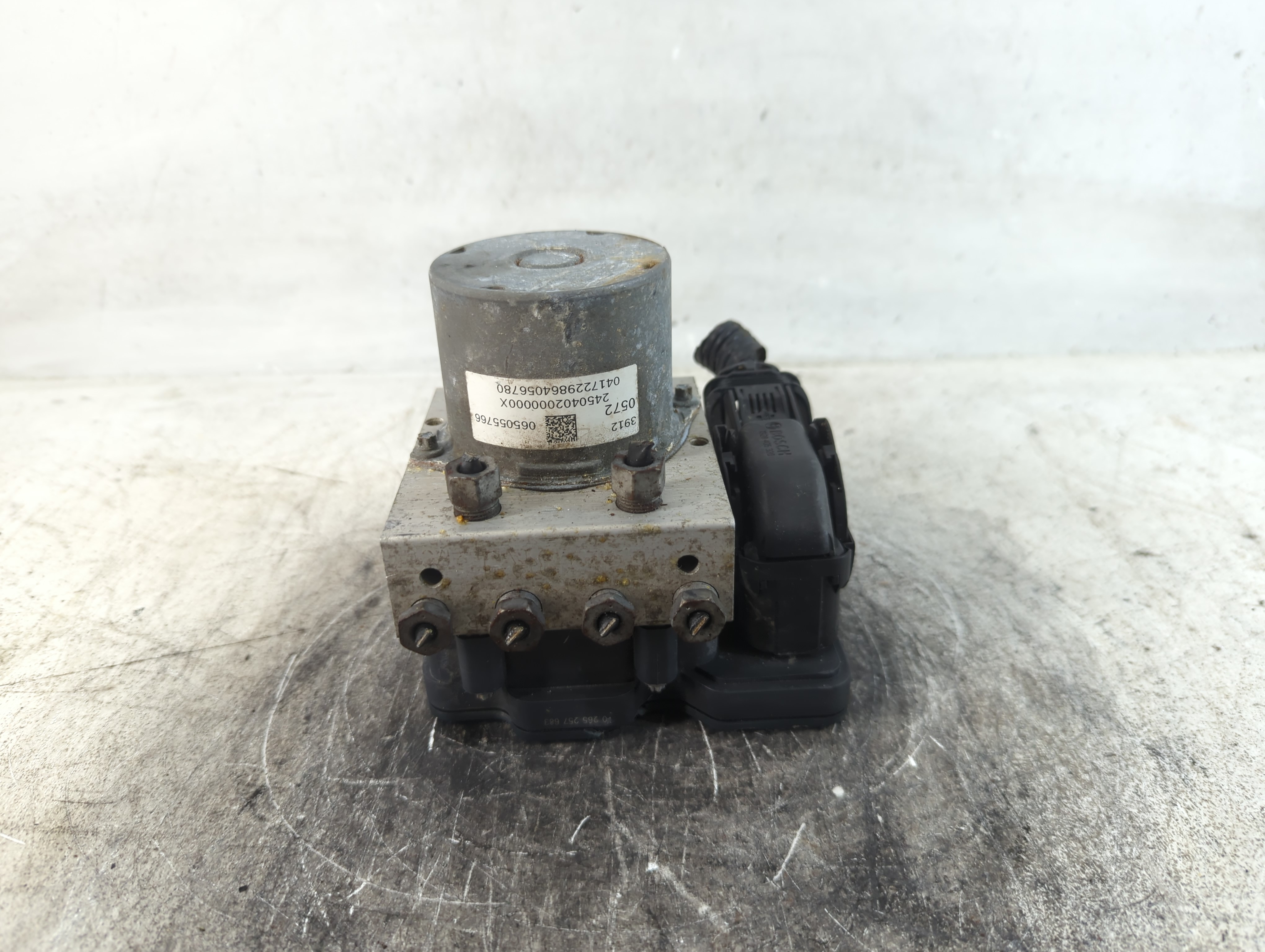 Picture of 2018-2018 Chevrolet Cruze Abs Pump Control Module 788738