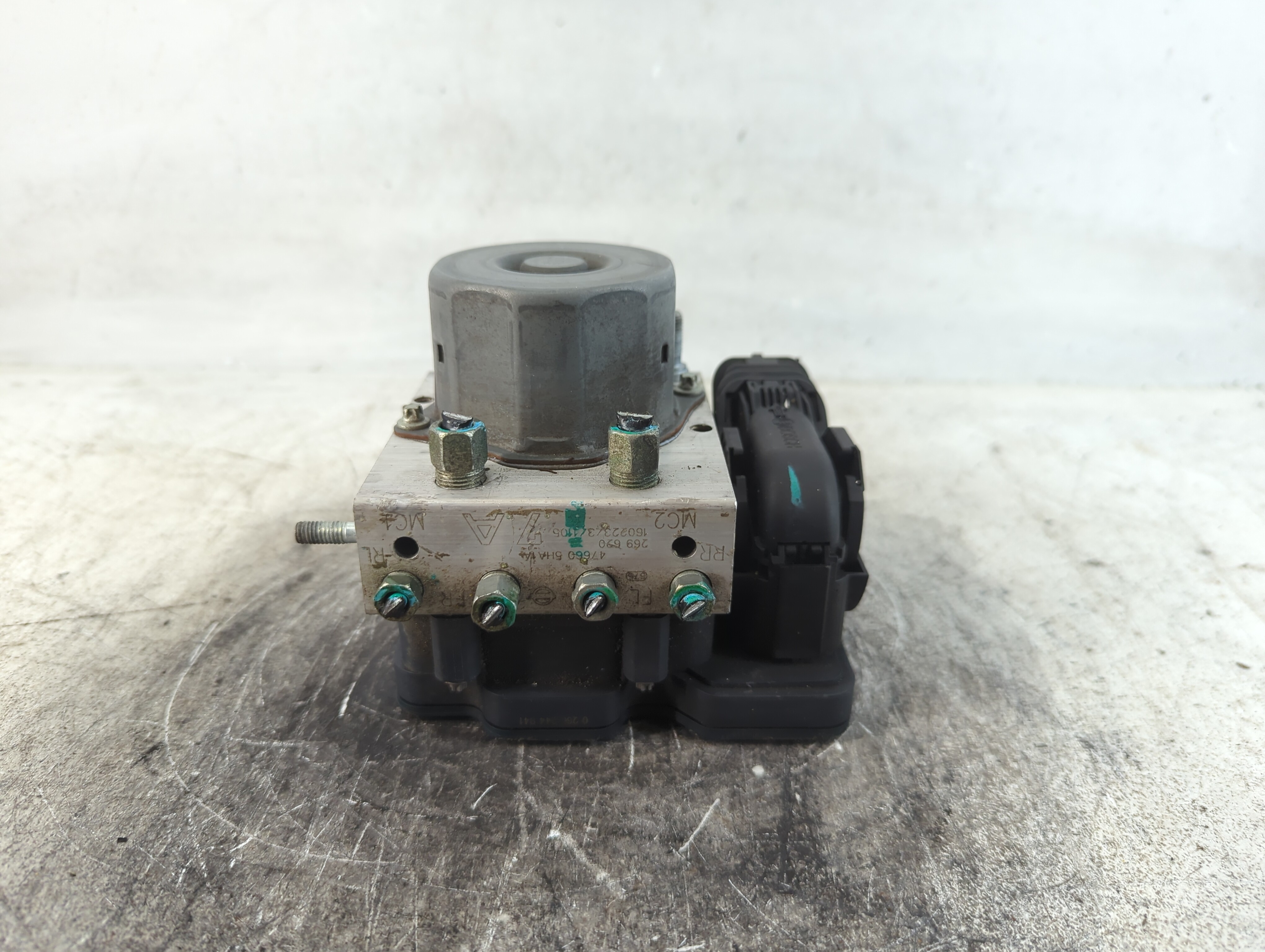 Picture of 2015-2016 Nissan Rogue Abs Pump Control Module 788739