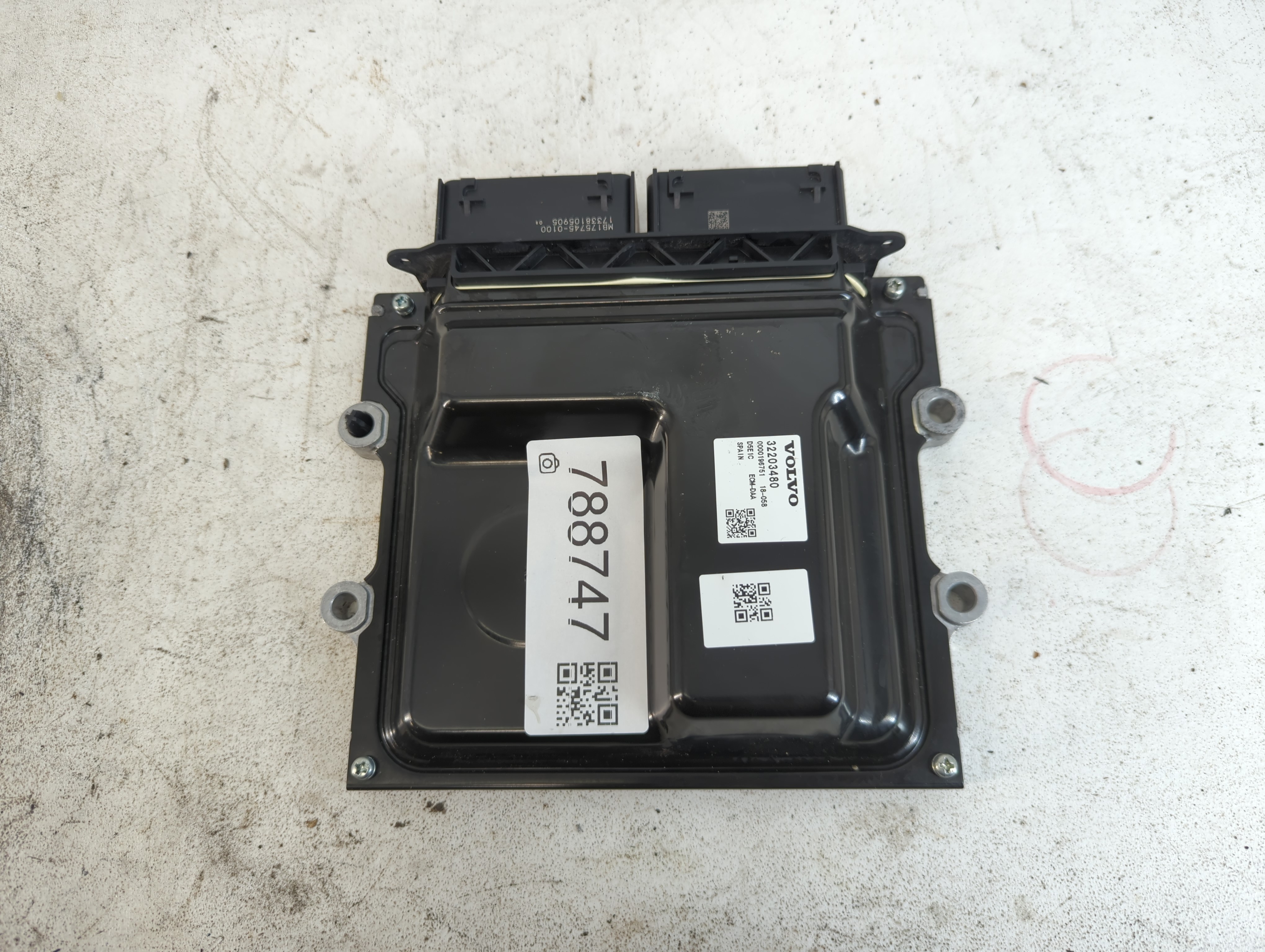 Picture of 2019-2020 Volvo Xc40 Engine Control Computer Ecu Pcm Ecm Pcu Oem 32203480 788747