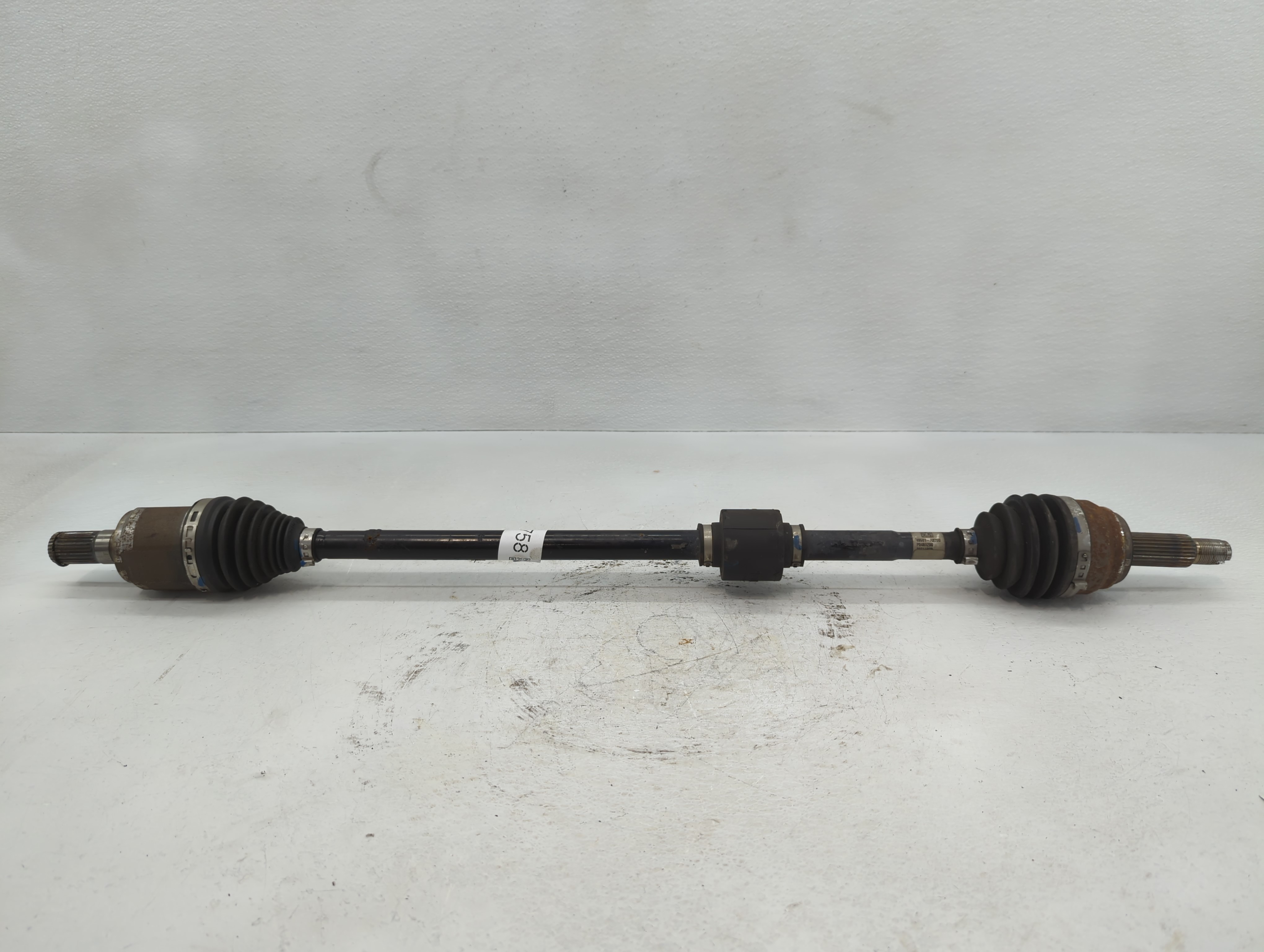 2021-2022 Hyundai Elantra Axle Shaft Rear Driver Cv C/v 788758 - Oemusedautoparts1.com